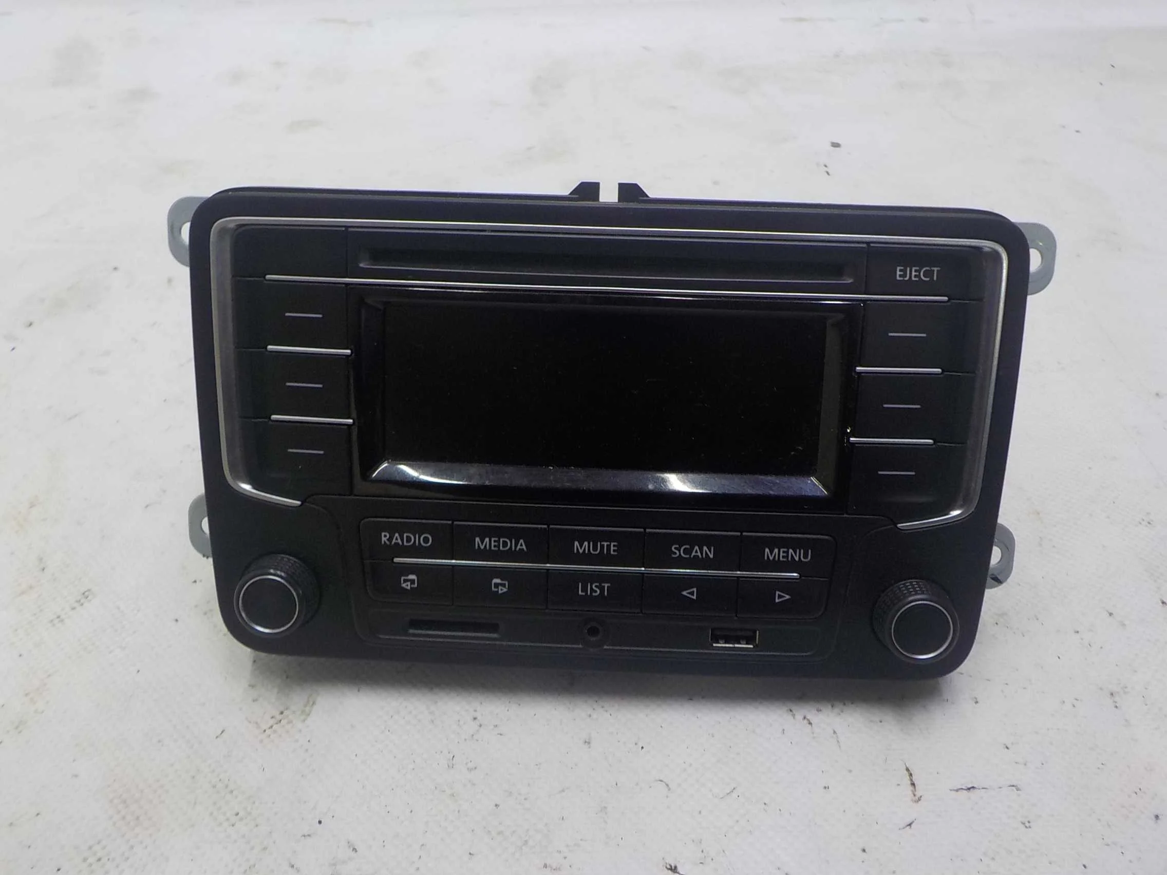 магнитофон Volkswagen Jetta VI (2010—2015)