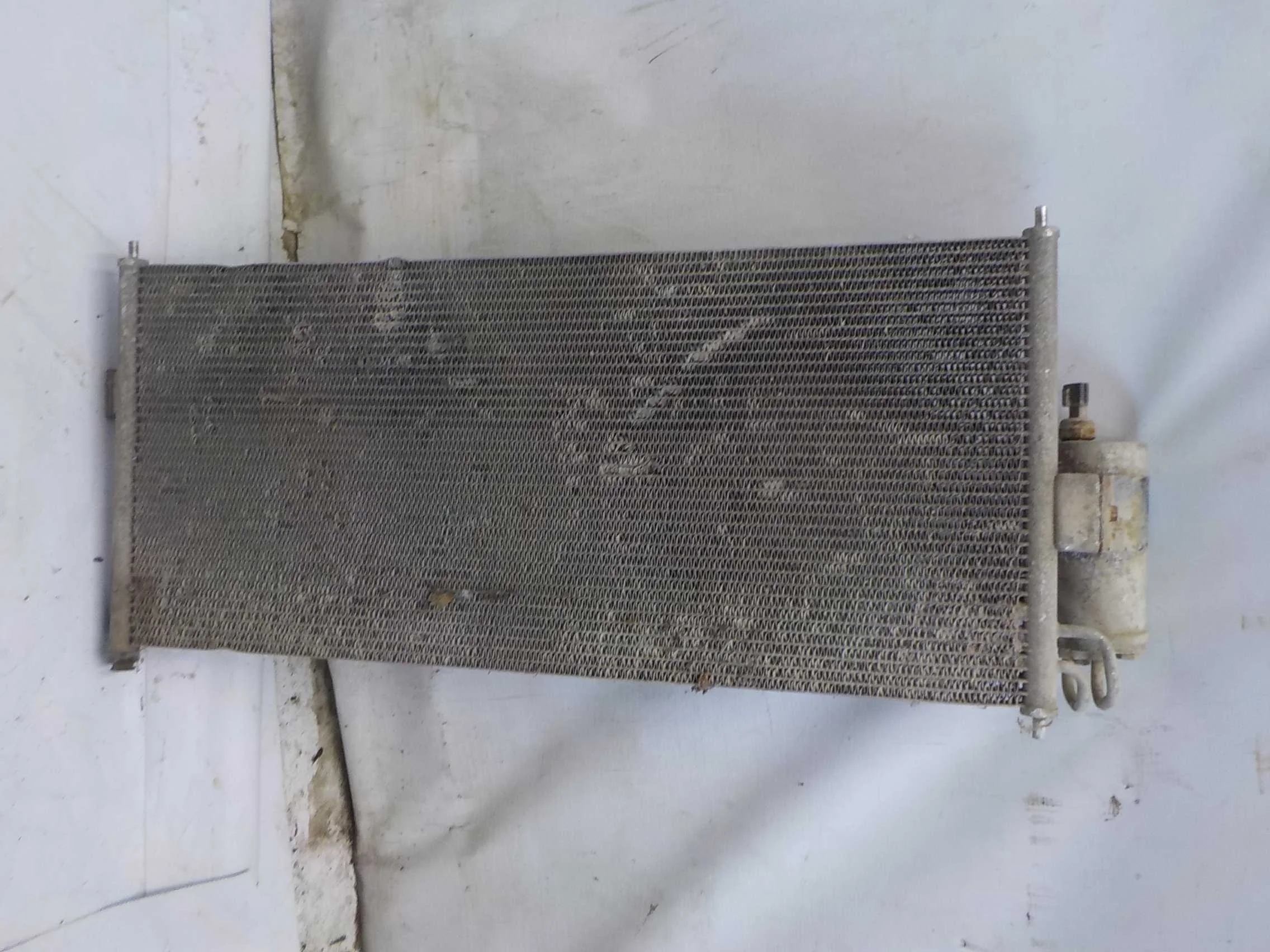 Радиатор кондиционера Nissan Wingroad Y12 (2005—2018)