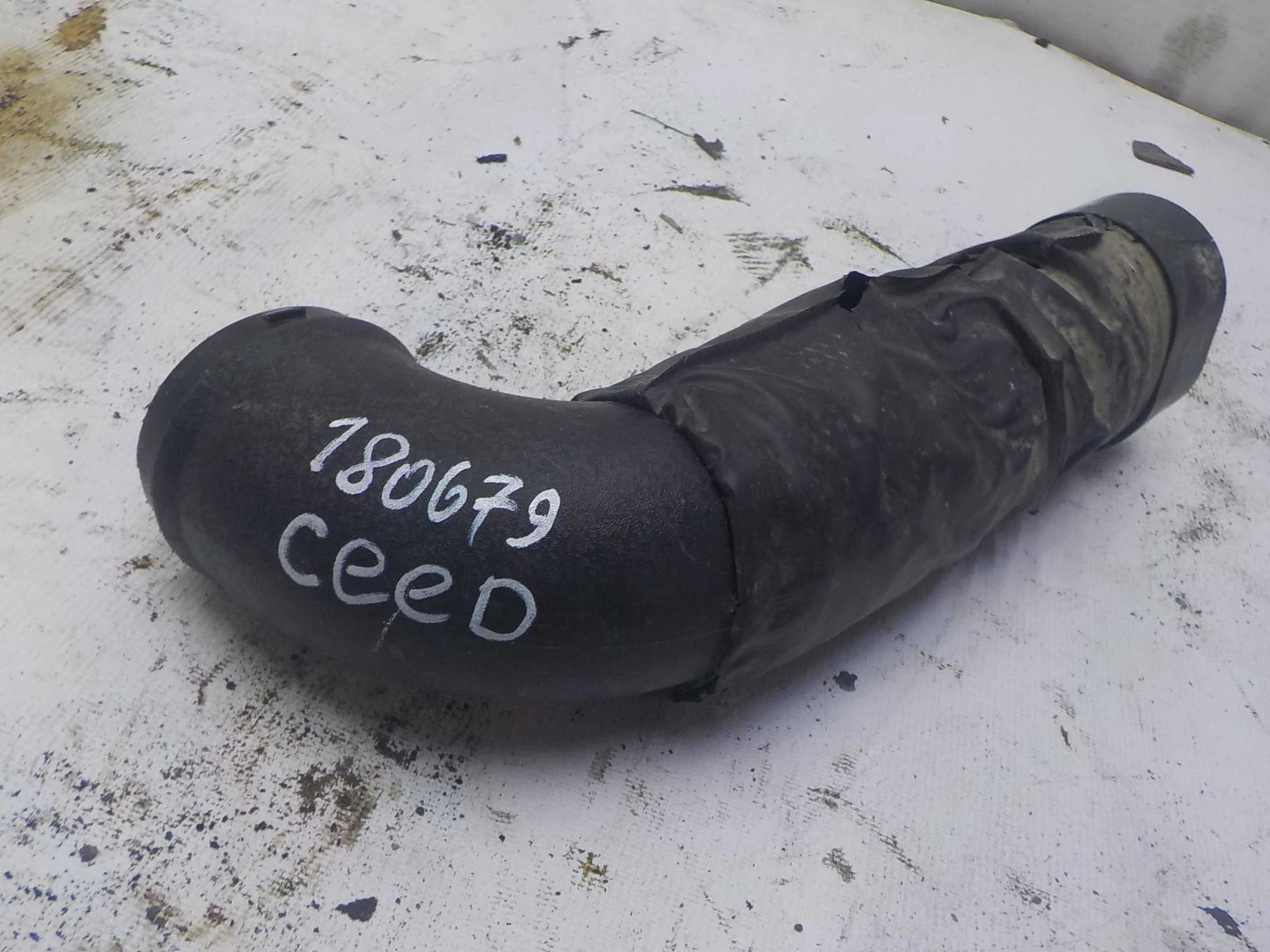 Патрубок воздушного фильтра Kia Ceed JD (2012—2015)