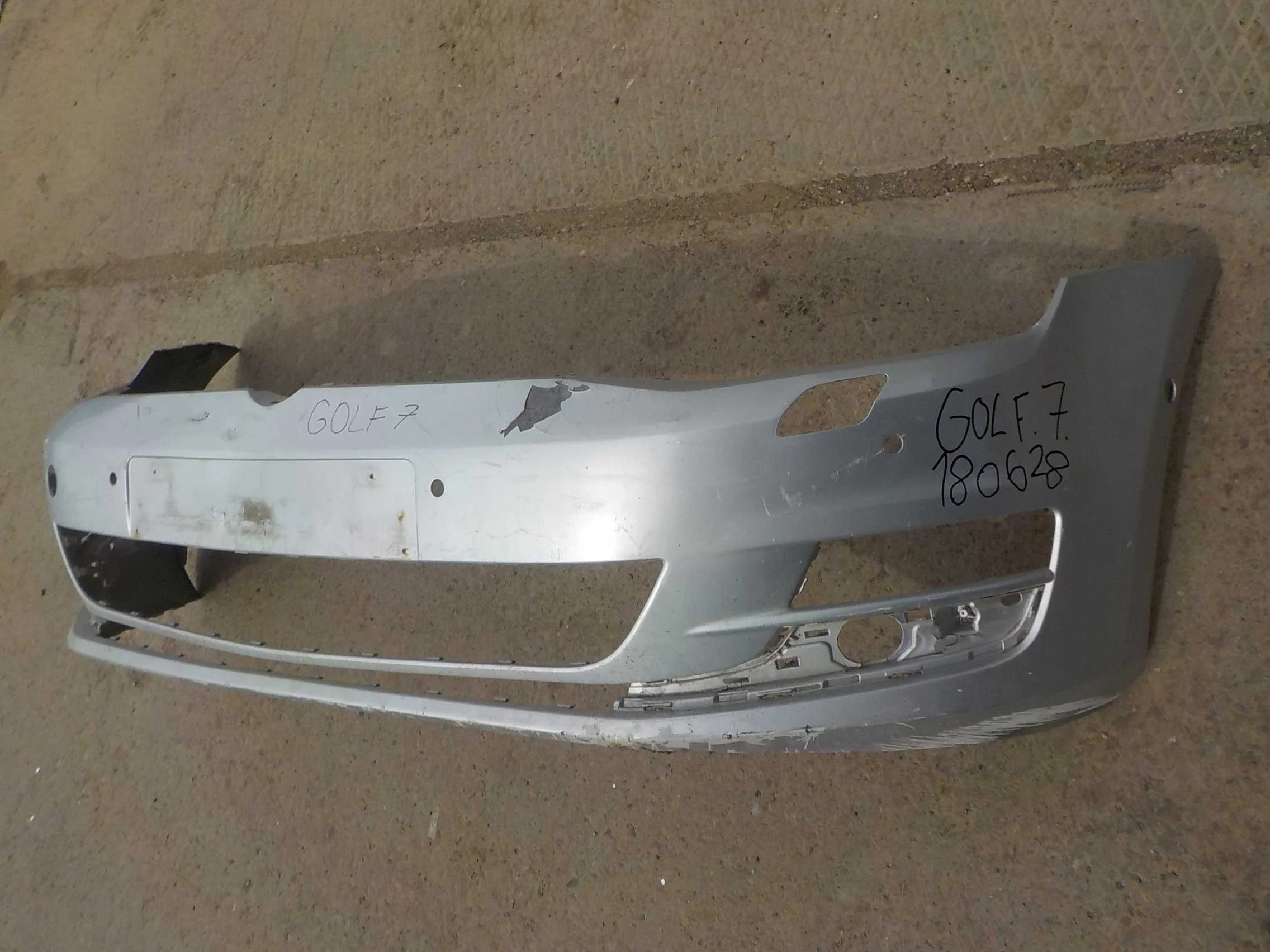 Бампер Volkswagen Golf Mk7 (2012—2017) Перед