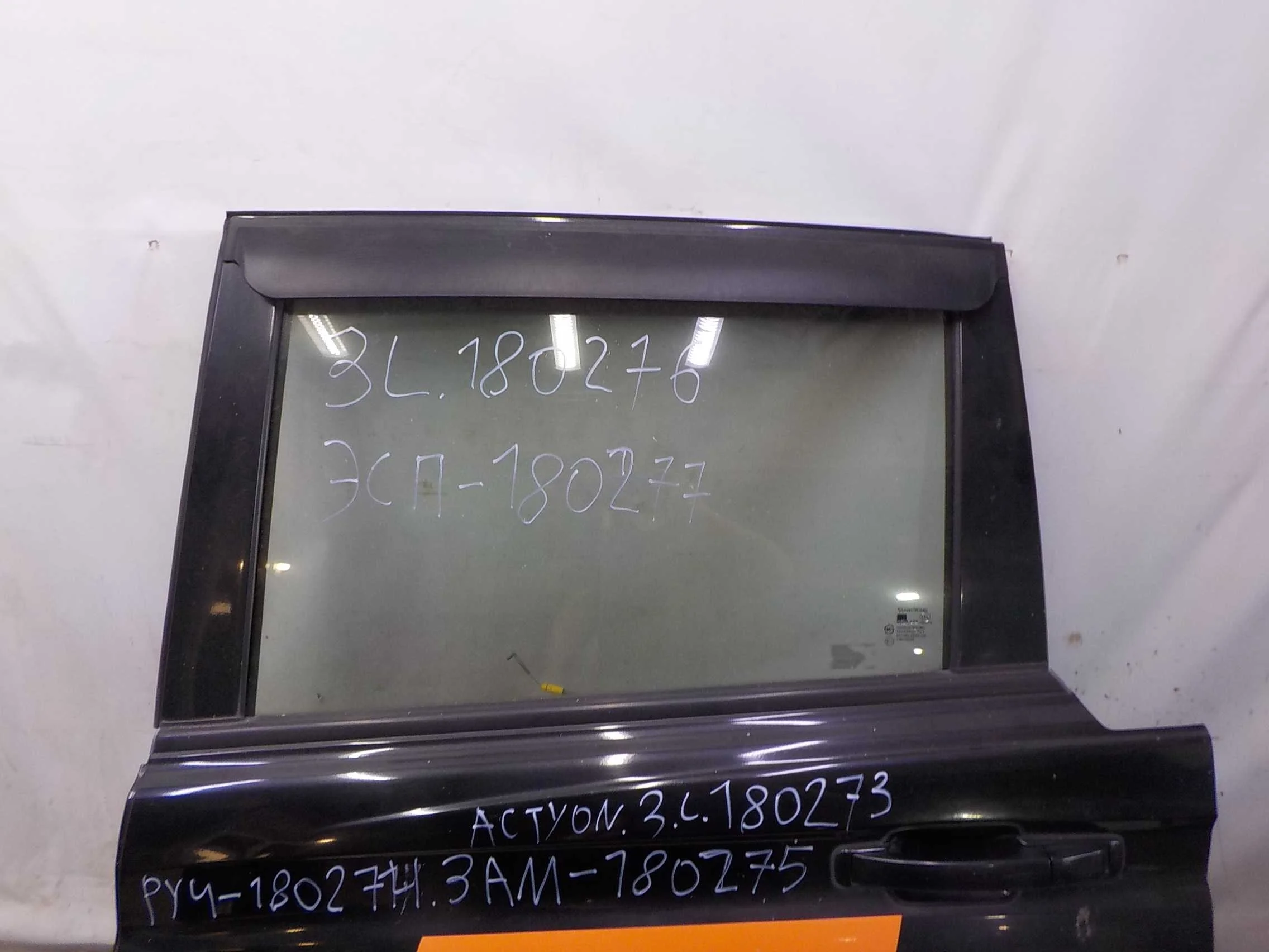 стекло SsangYong Actyon Sports I (2006—2012) Зад Лево