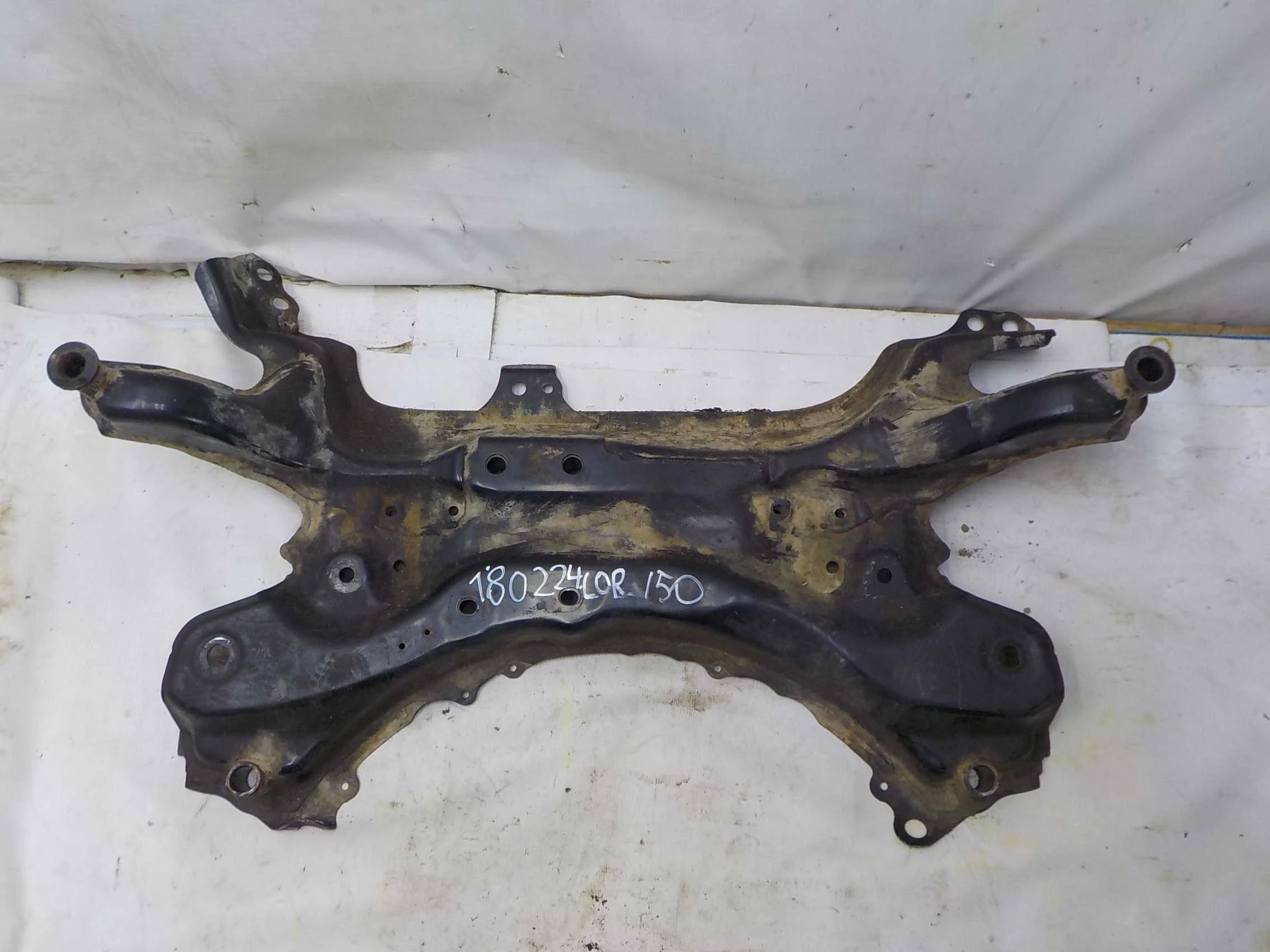 Подрамник Toyota Corolla X рестайлинг (2010—2013)