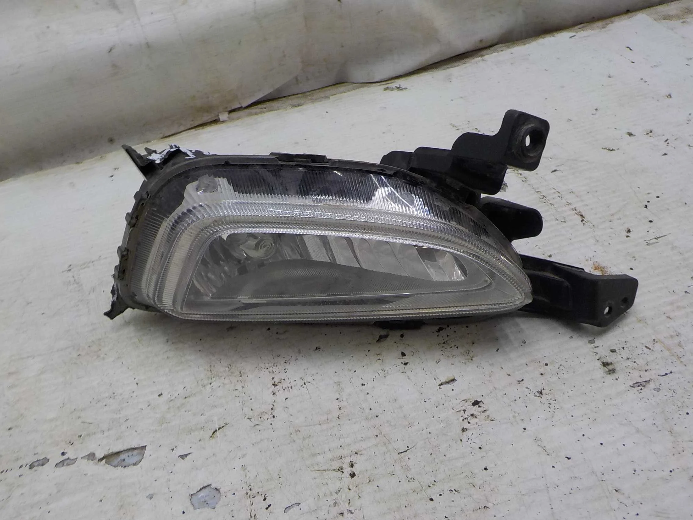 Фара противотуманная Hyundai Tucson III (2015—2018) Перед Право