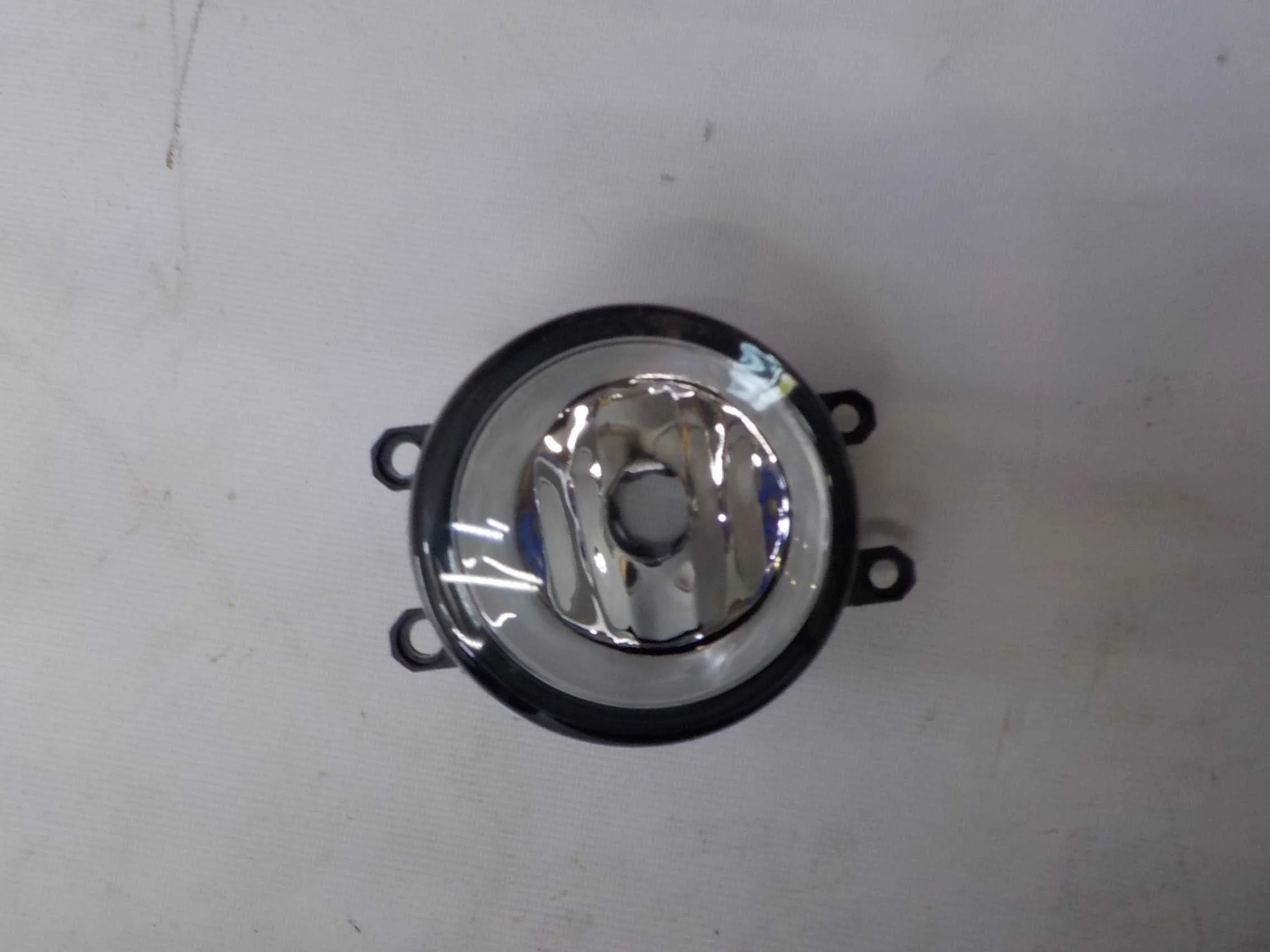 Фара противотуманная Toyota Avensis T250 рестайлинг (2006—2009) Перед