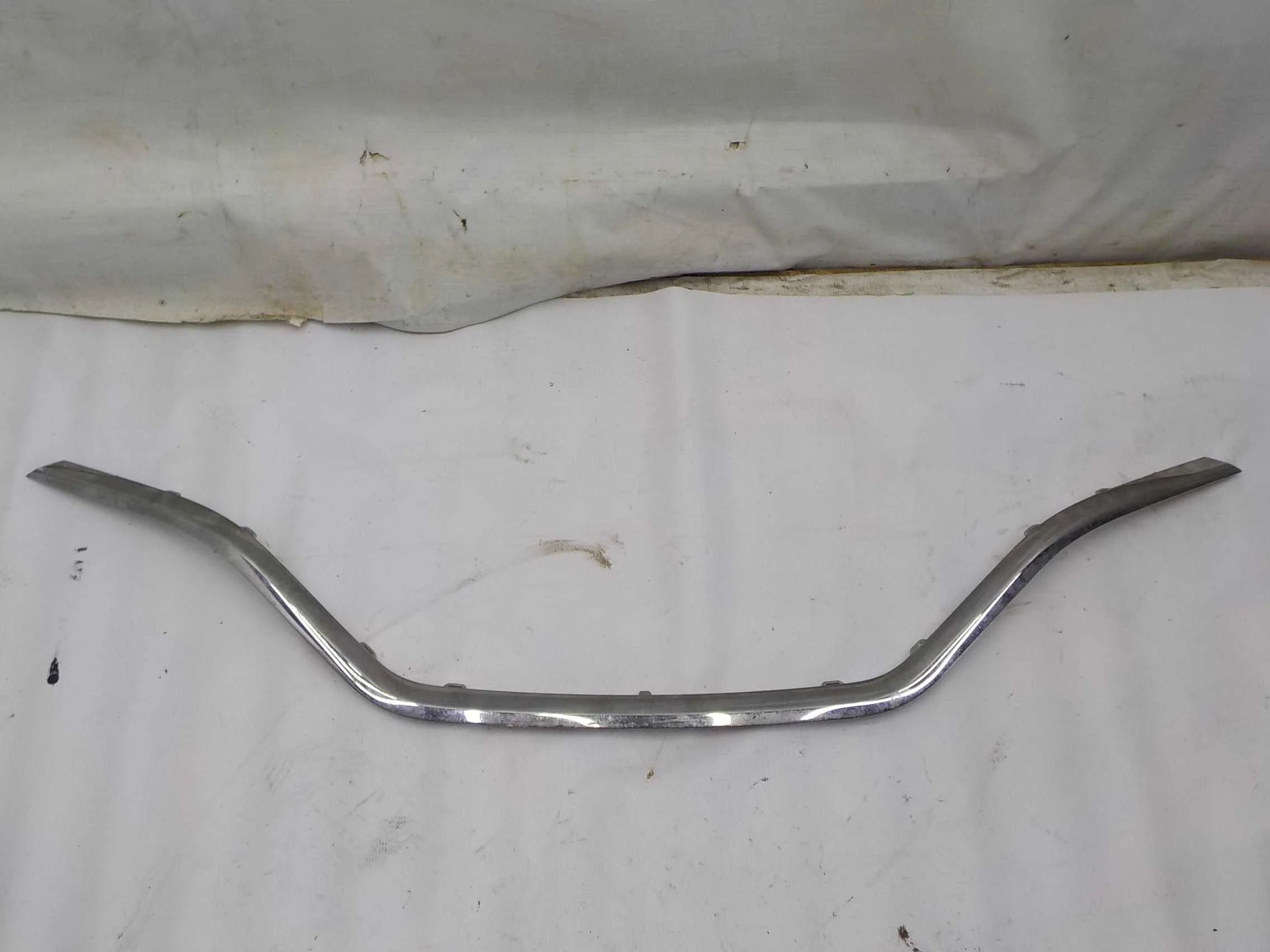 накладка решетки радиатора Renault Kaptur I (2016—2020)