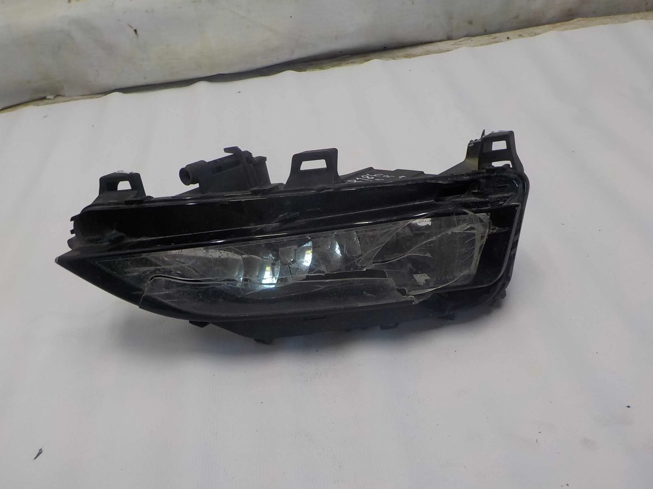 Фара противотуманная Skoda Rapid II (2019—2025) Перед Право