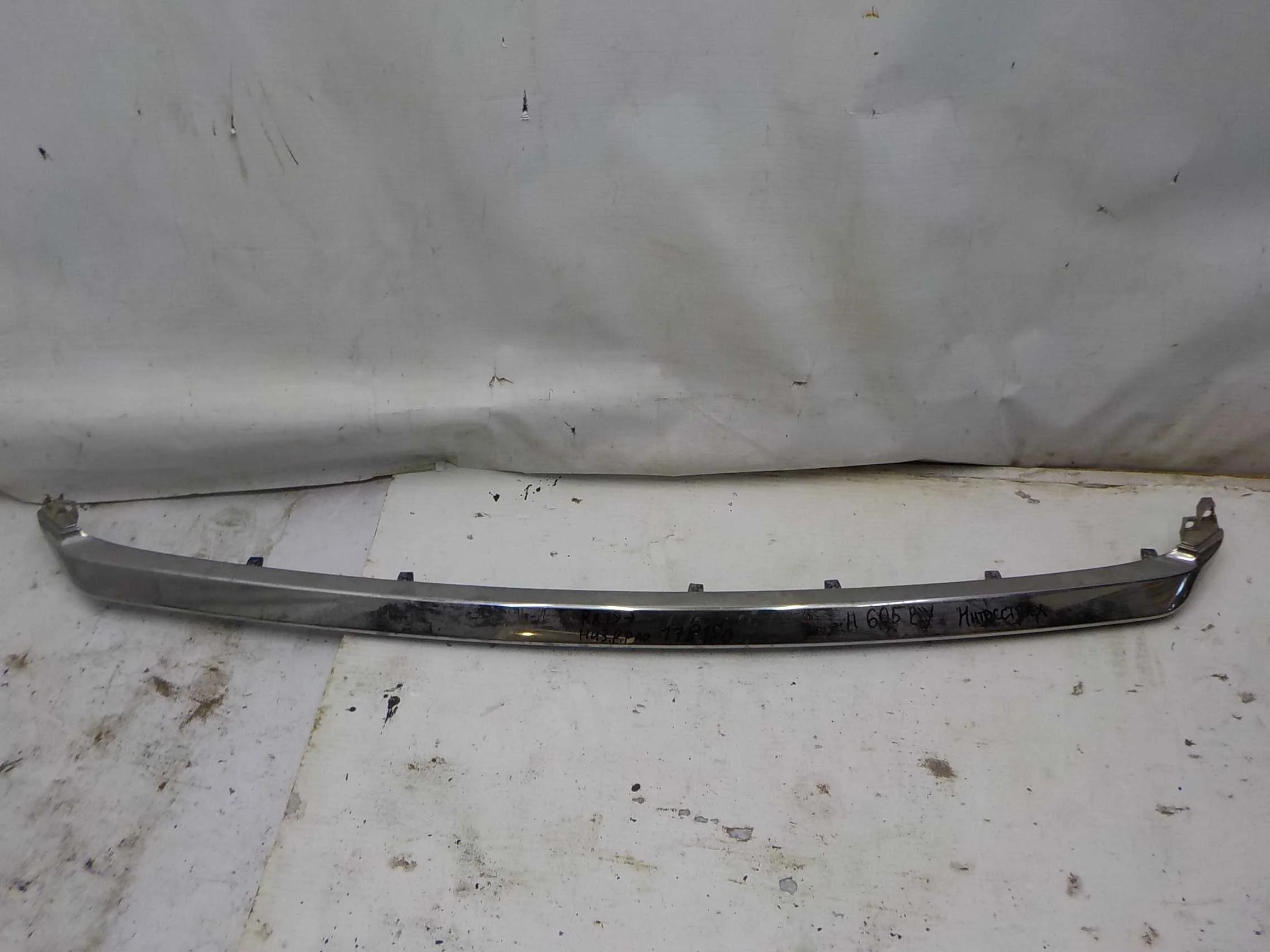 накладка решетки радиатора Lexus RX IV рестайлинг (2019—2023)