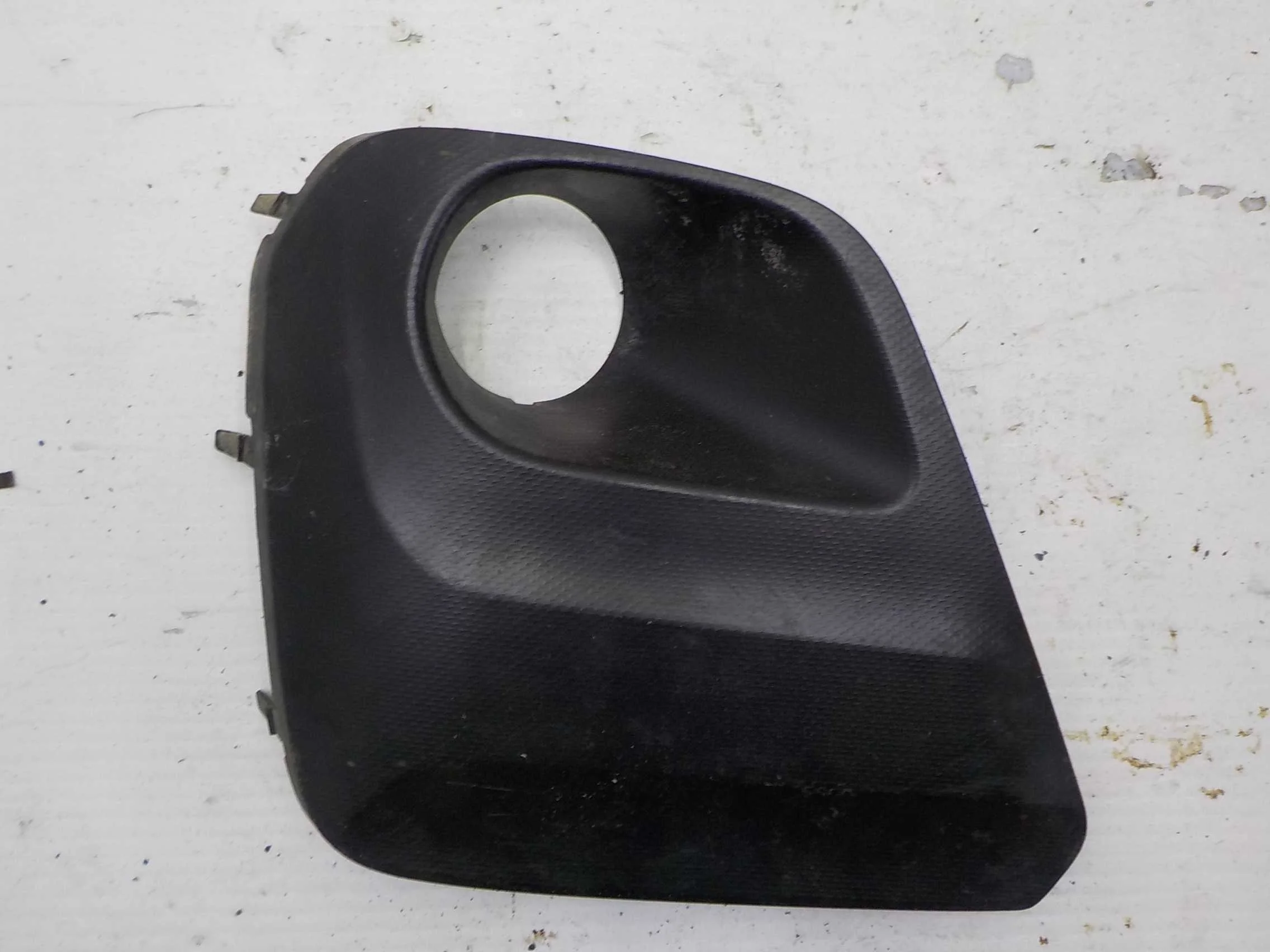 накладка на бампер Subaru Forester SK (2018—2021) Перед Лево