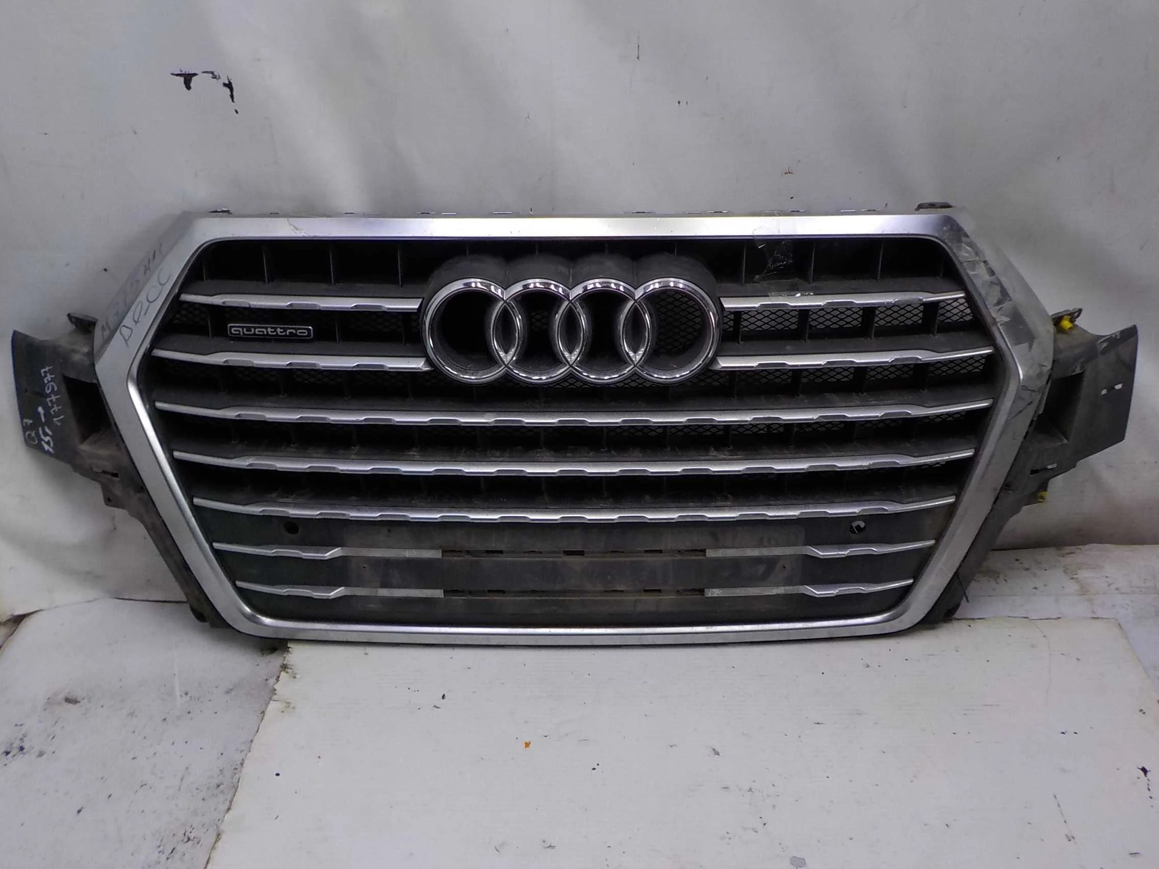 Решетка радиатора Audi Q7 4M (2015—2020)