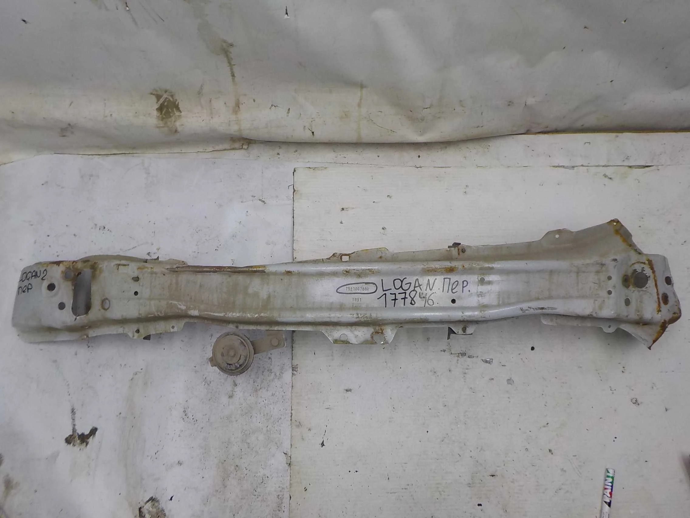 Усилитель бампера ВАЗ (LADA) Largus I рестайлинг (2021—2025) Перед