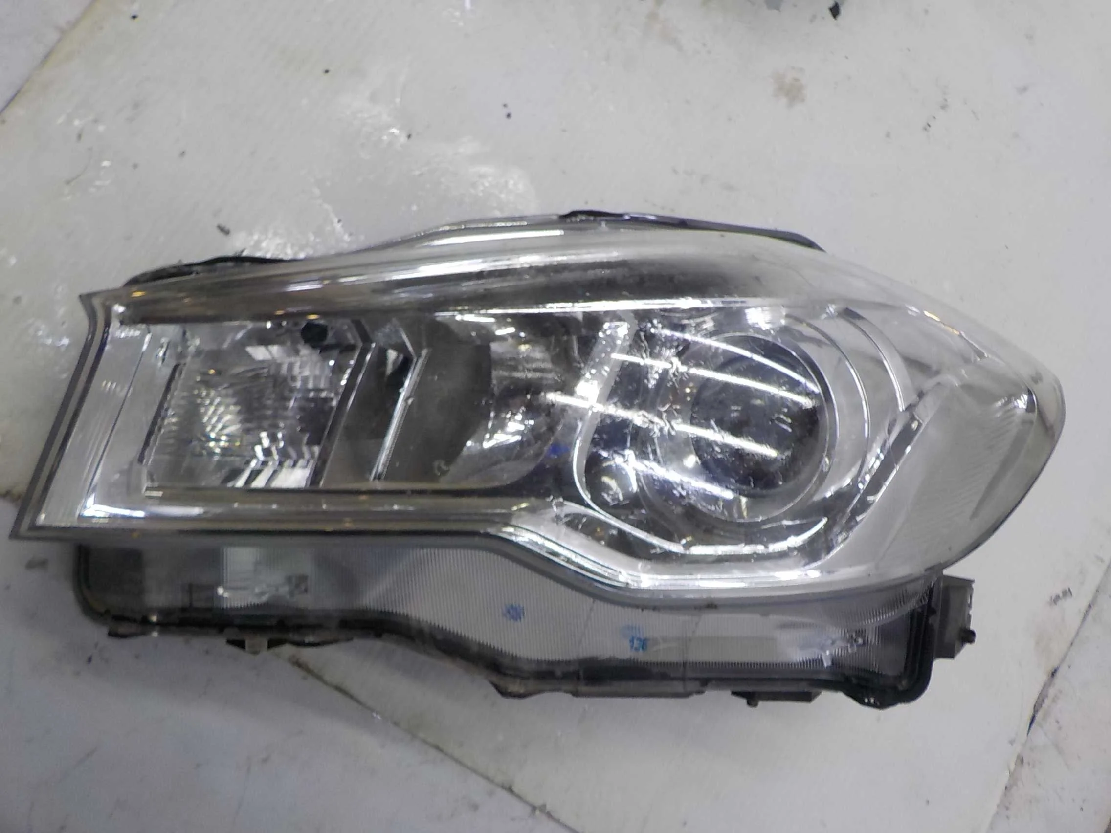 Фара Hyundai Creta I (2016—2020)  Право