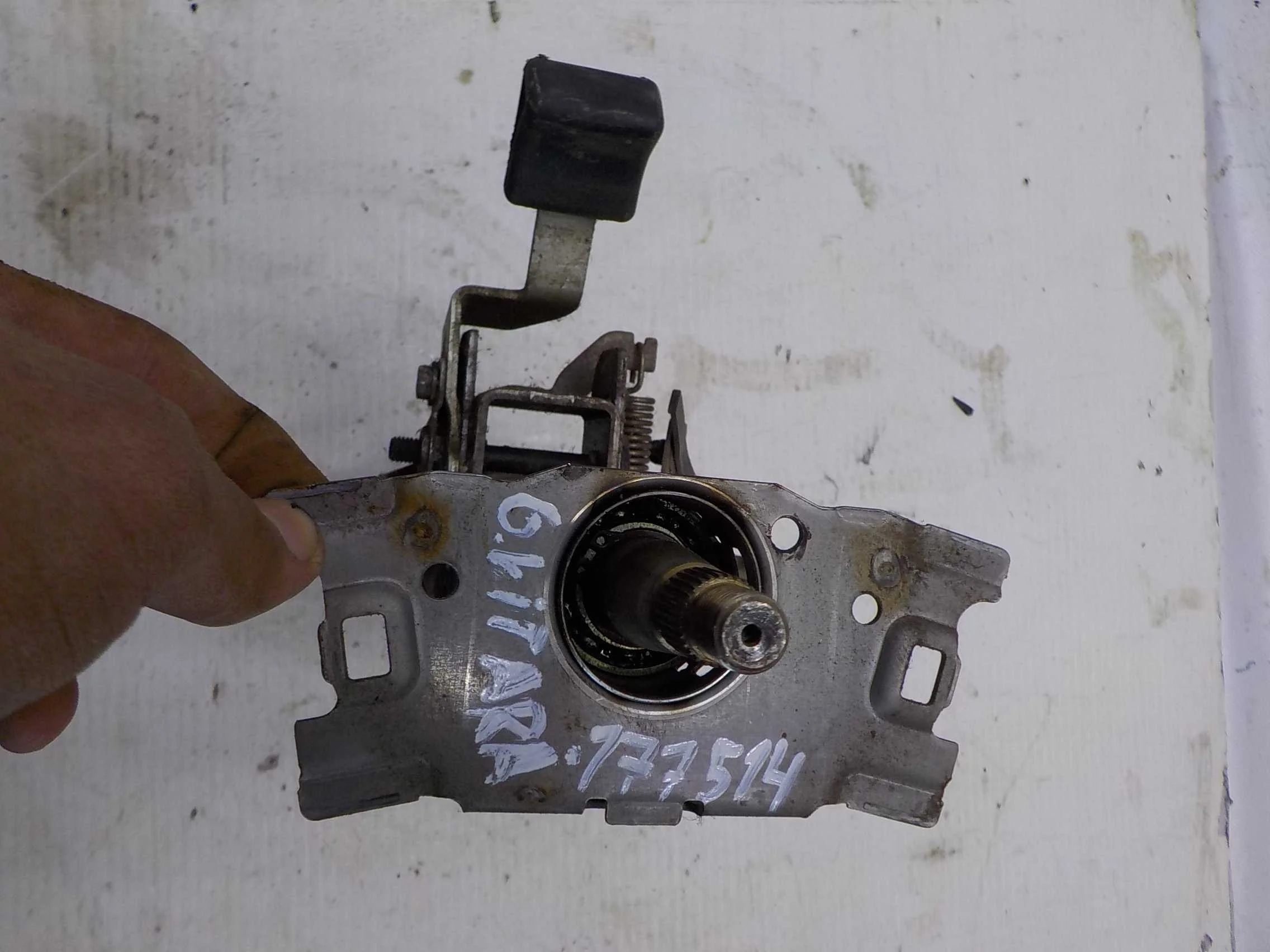 рулевая колонка Suzuki Grand Vitara II (2005—2008)