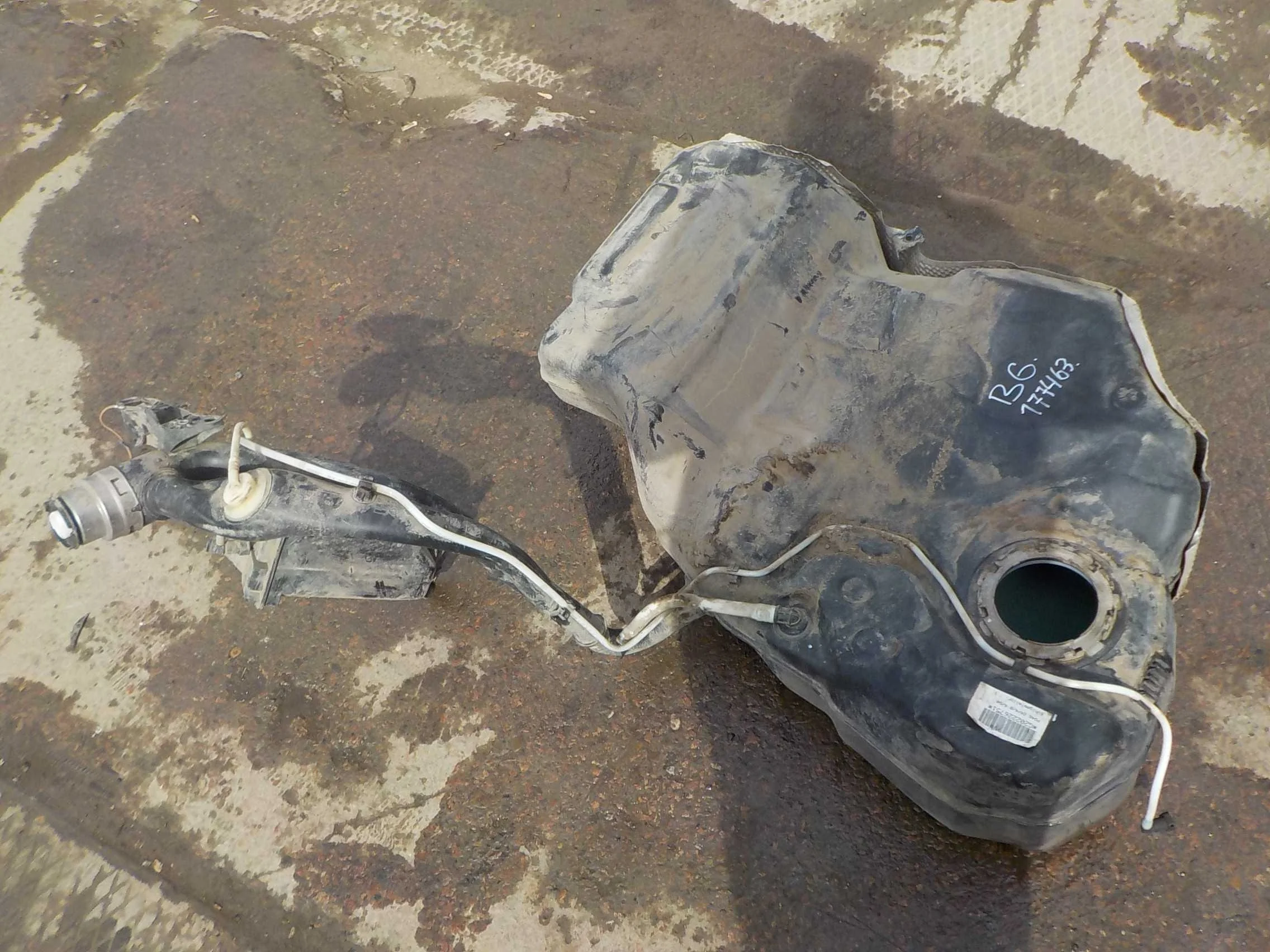 бензобак Volkswagen Passat B6 (2005—2010)