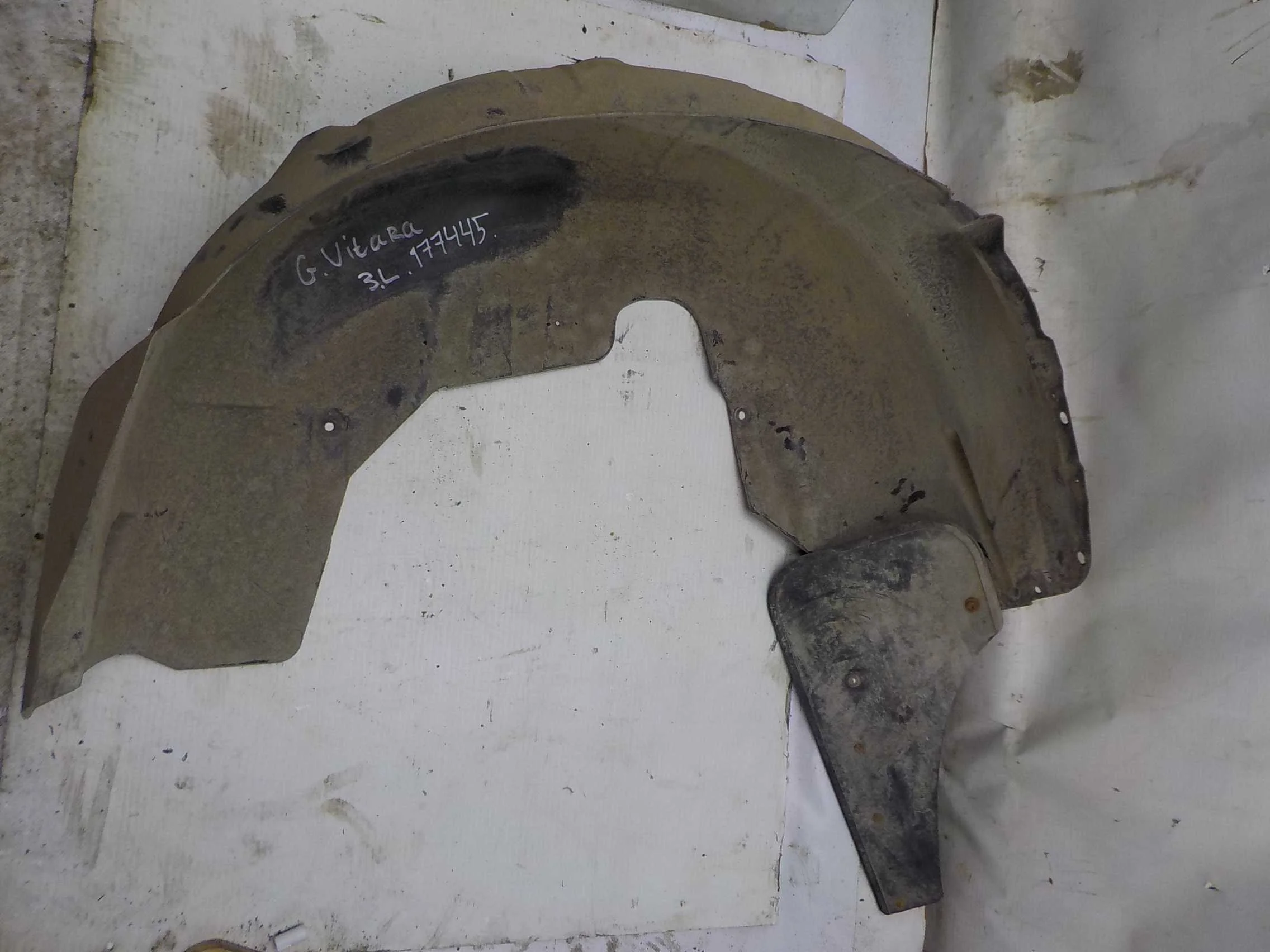 Подкрылок Suzuki Grand Vitara II рестайлинг 2 (2012—2016) Зад Лево