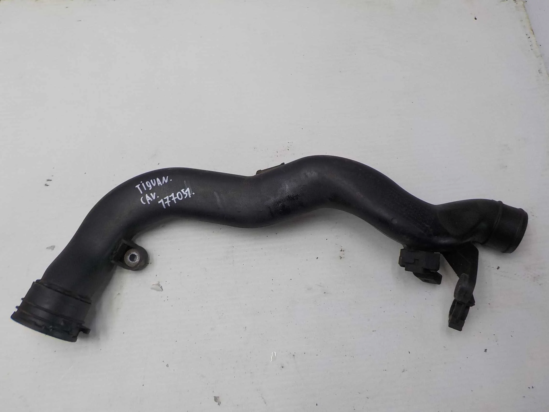 Воздухозаборник Audi A4 B6 (2000—2006)