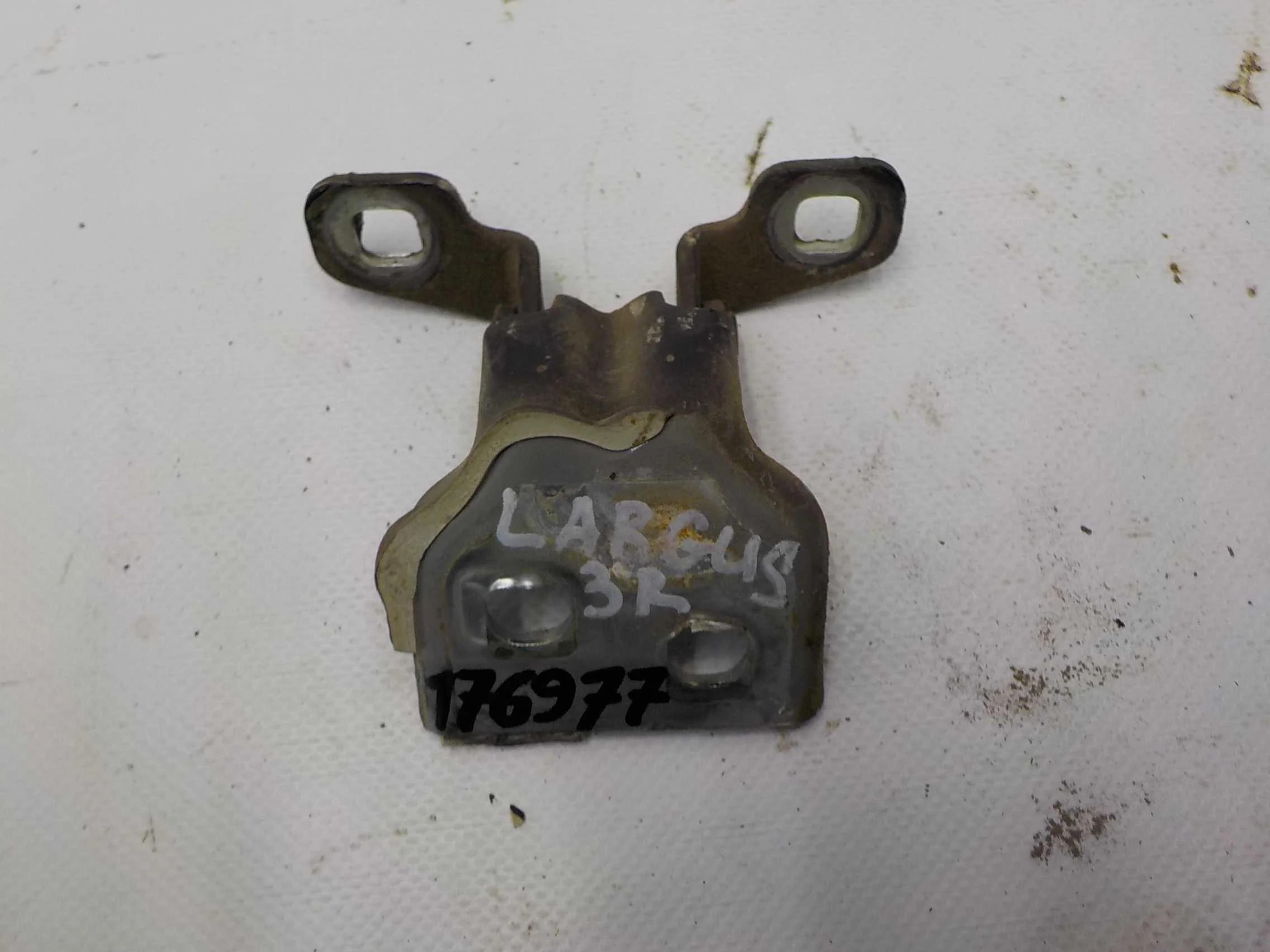 Петля двери Renault Arkana I (2019—2025)