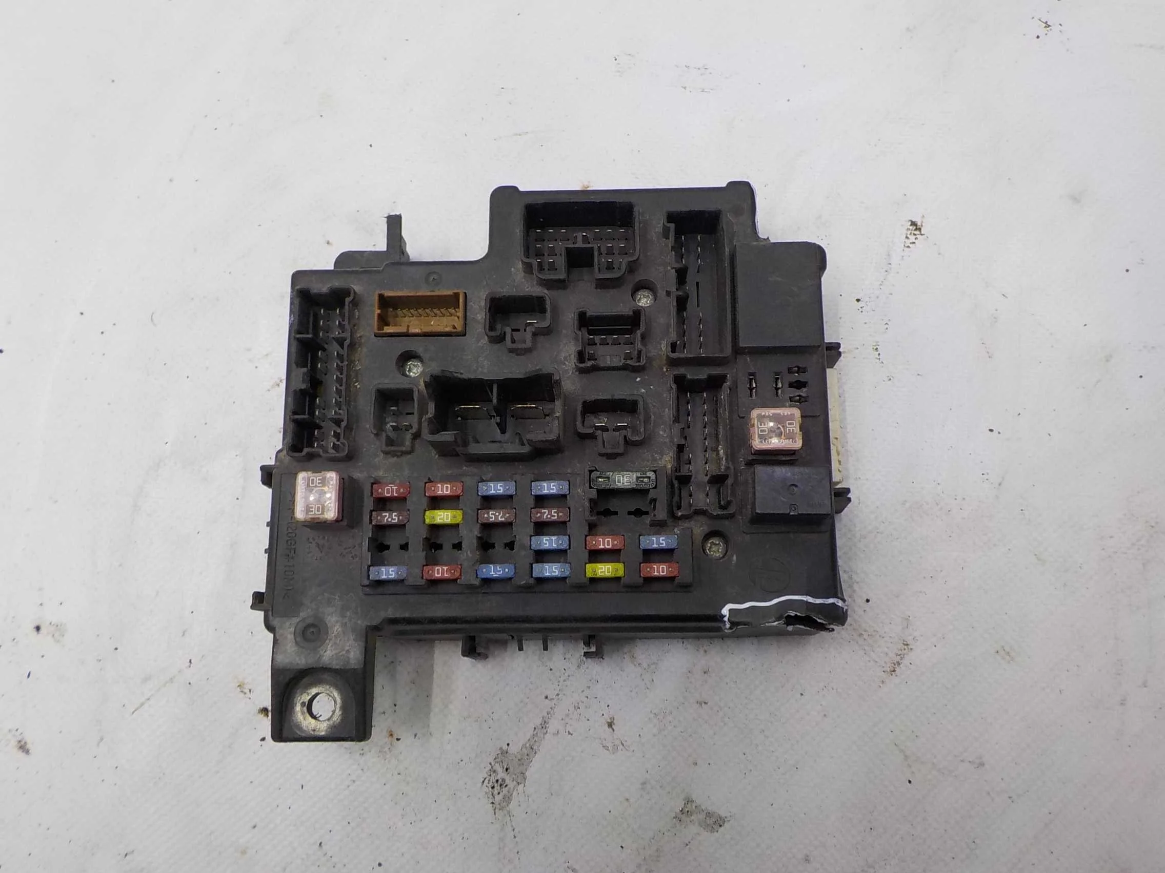 Блок предохранителей Mitsubishi Lancer X рестайлинг (2011—2015)