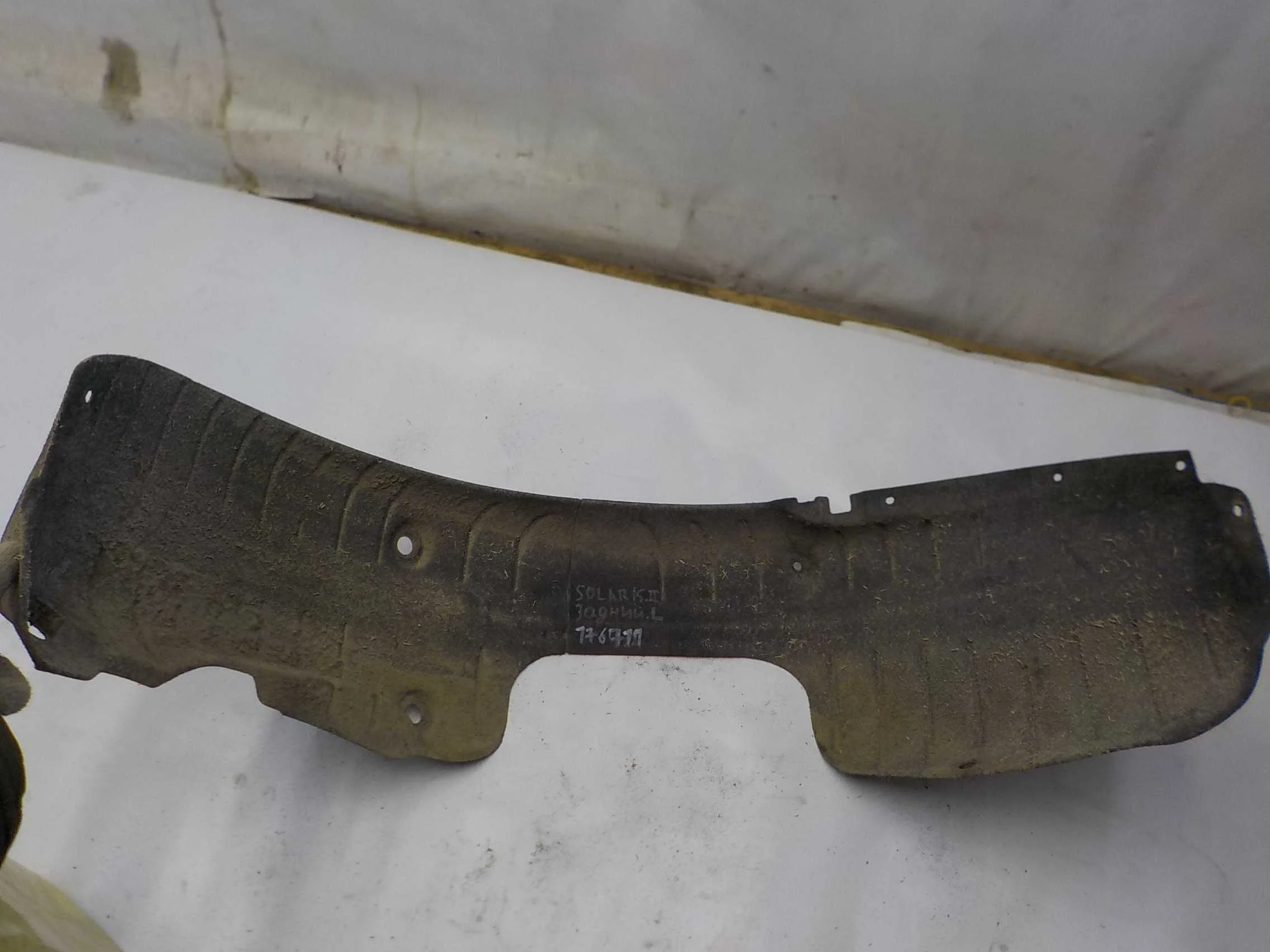 Подкрылок Hyundai Solaris II (2017—2020) Зад Лево