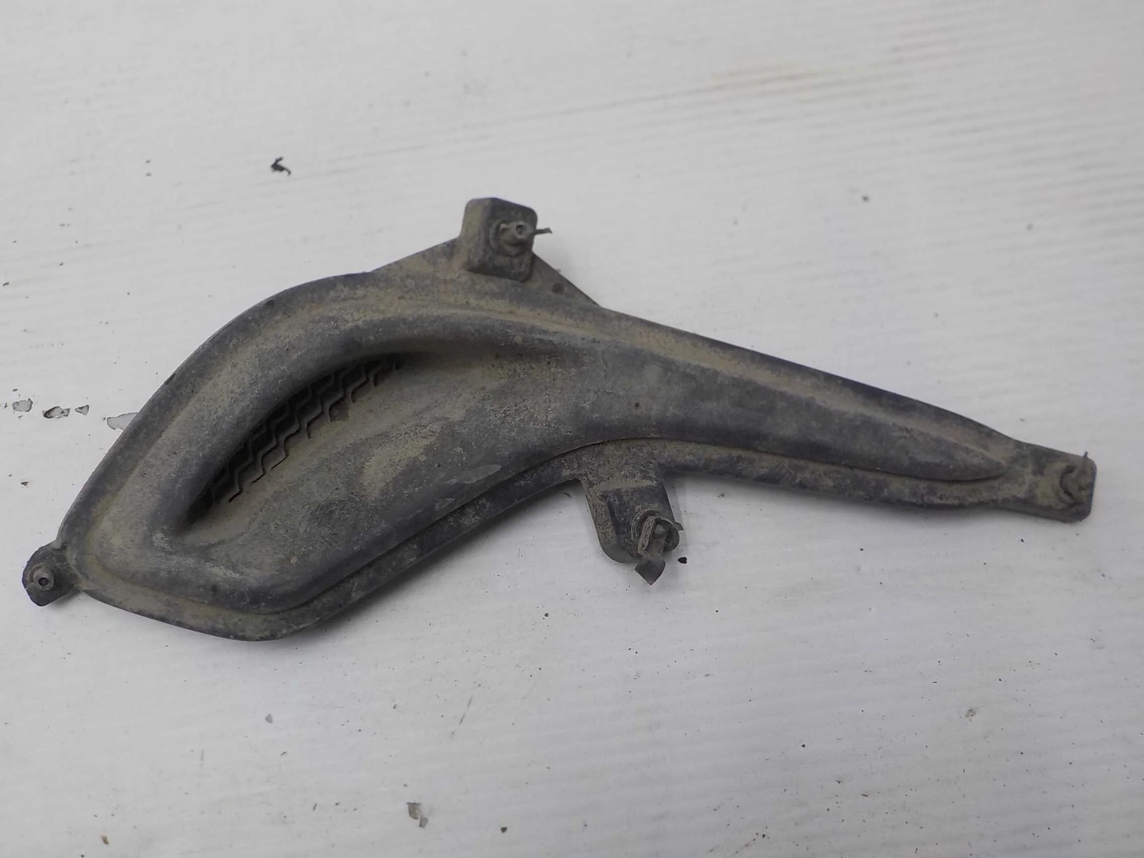 накладка на бампер Hyundai Solaris I (2010—2014) Перед Лево