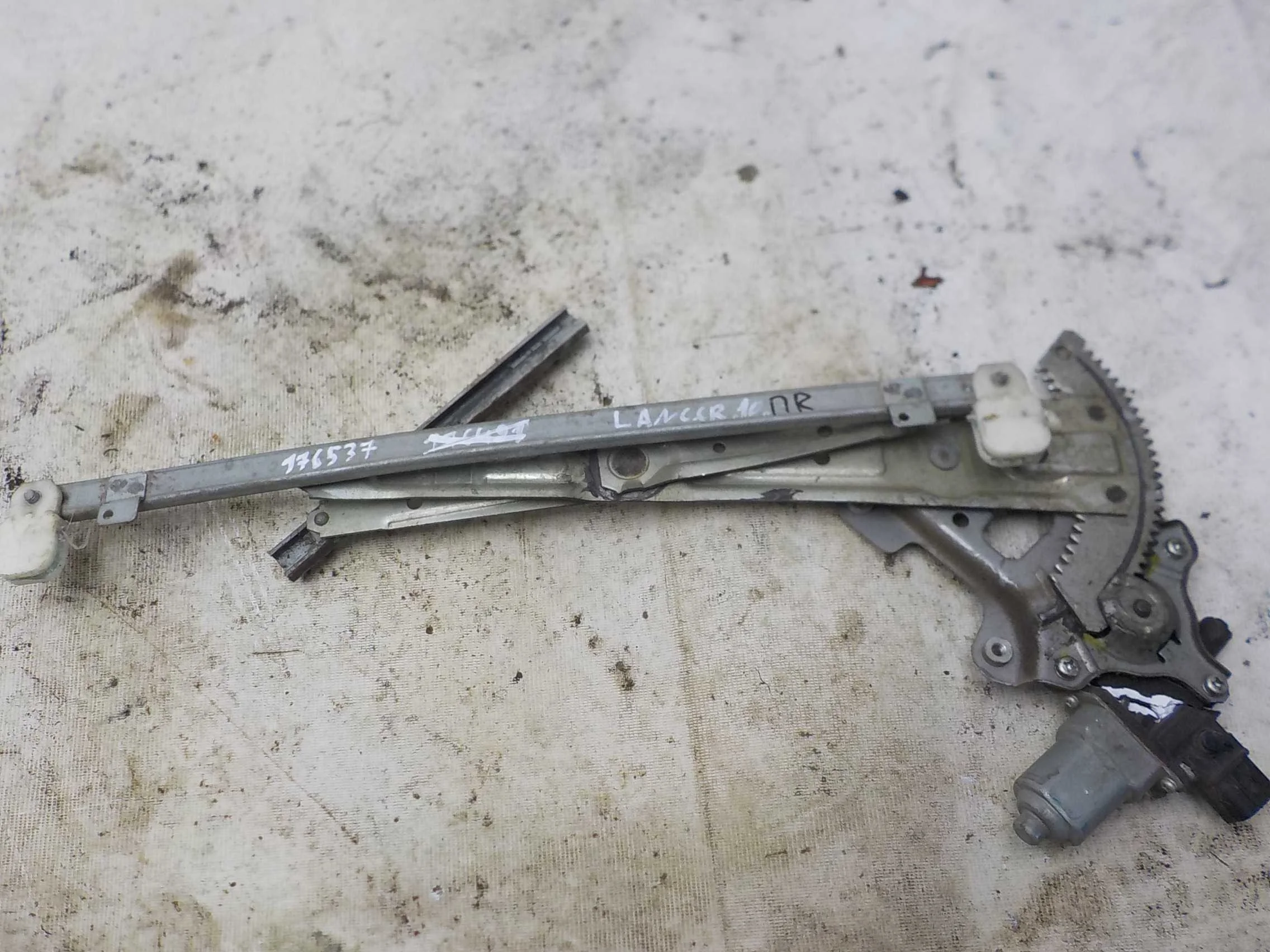 Стеклоподъемник Mitsubishi Lancer X (2007—2010) Перед Право