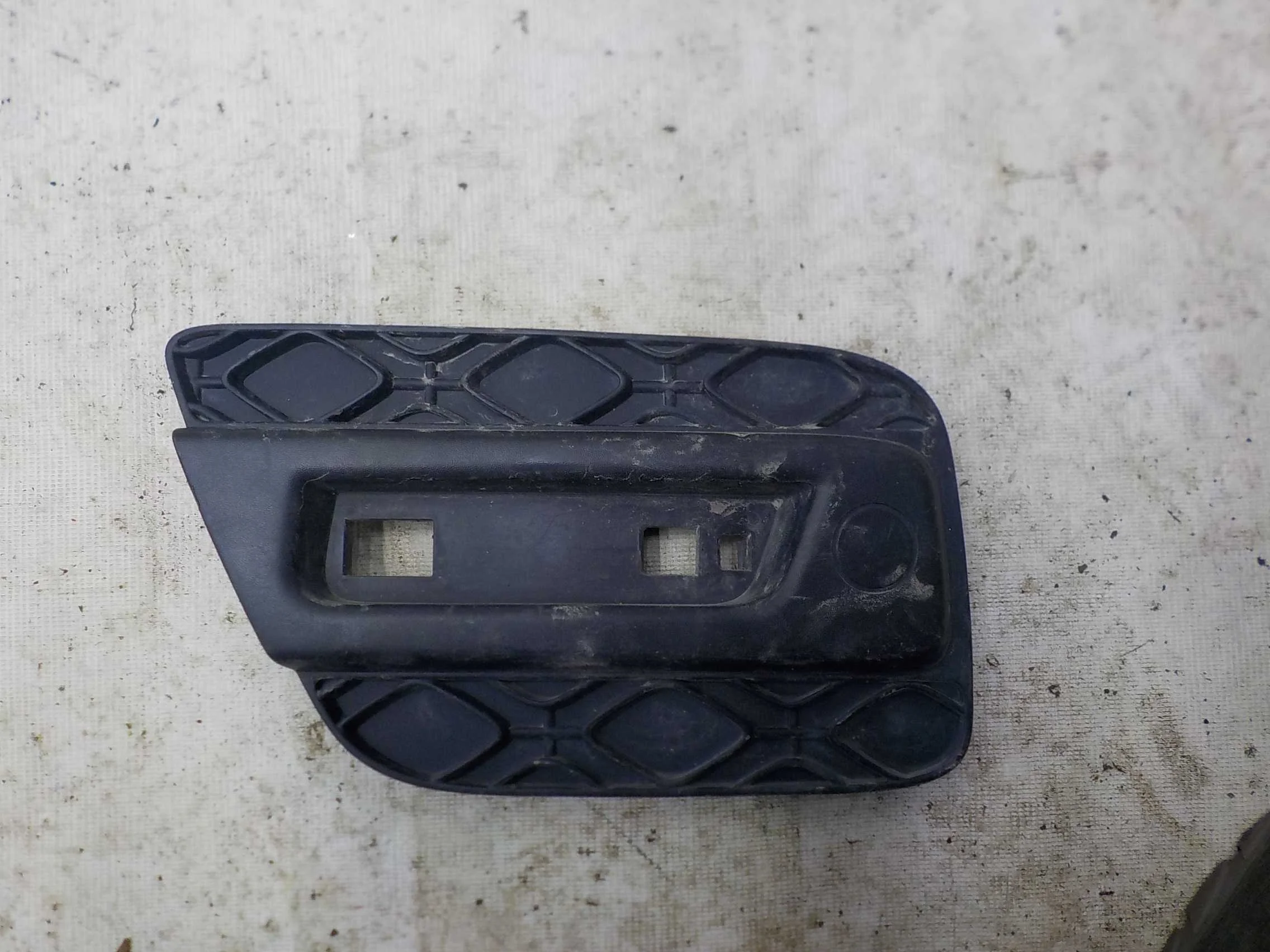 накладка на бампер Renault Sandero Stepway II (2013—2018) Зад Право