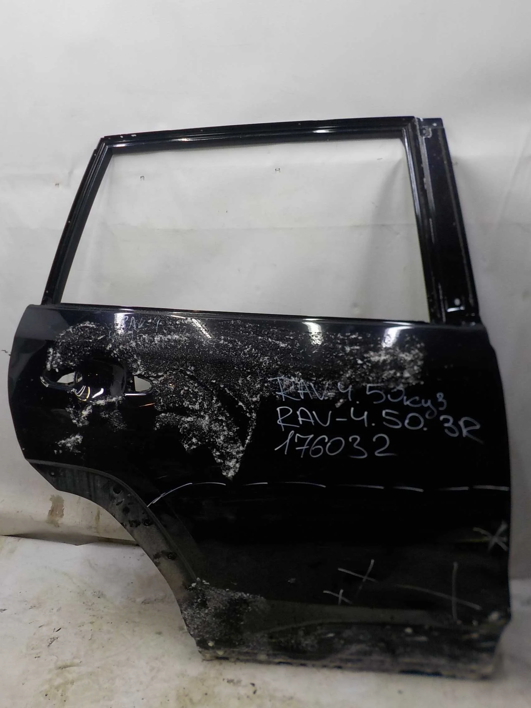 Дверь Toyota RAV4 V (2018—2026)