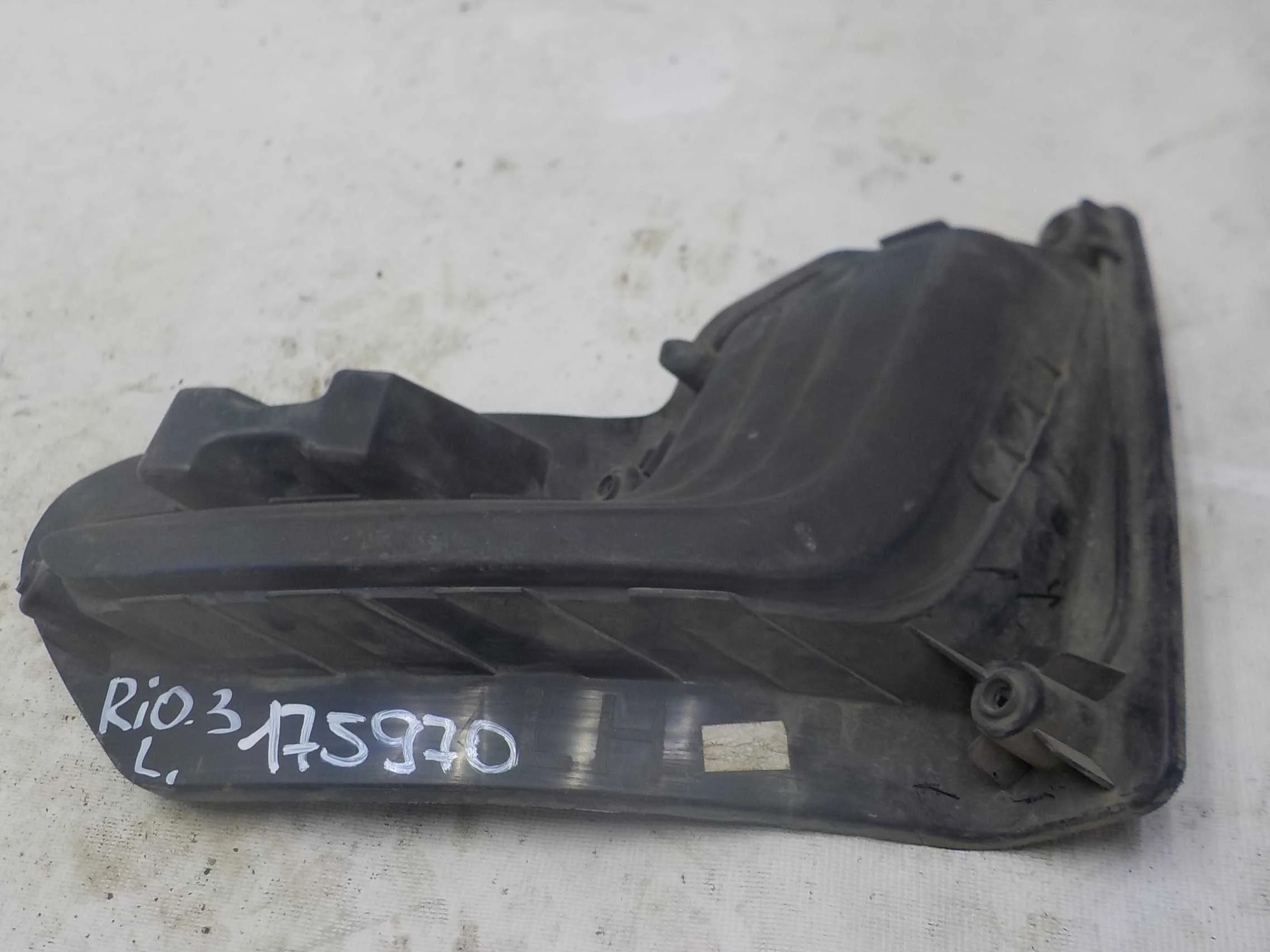 накладка на бампер Kia Rio III (2011—2015) Перед Лево