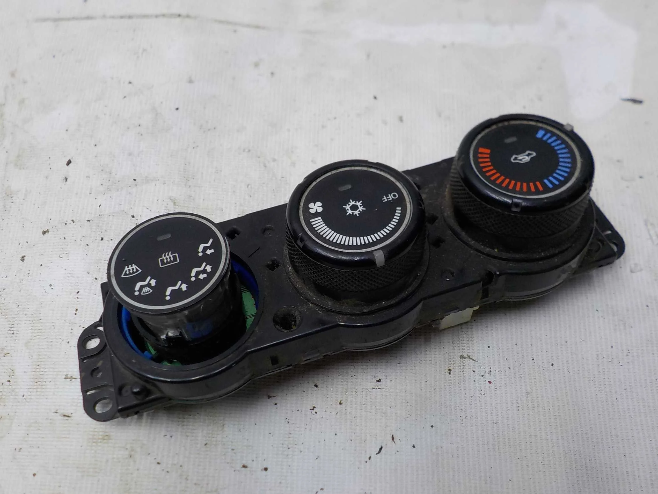 регулятор печки Mitsubishi Lancer X (2007—2010)