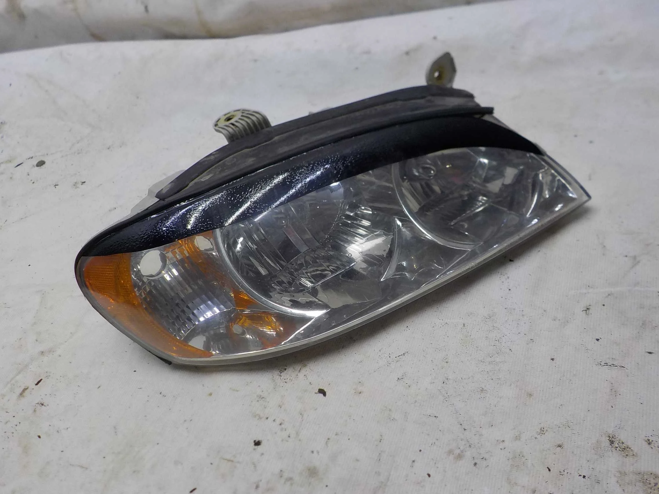 Фара Kia Spectra I рестайлинг 2 (2004—2011)  Право