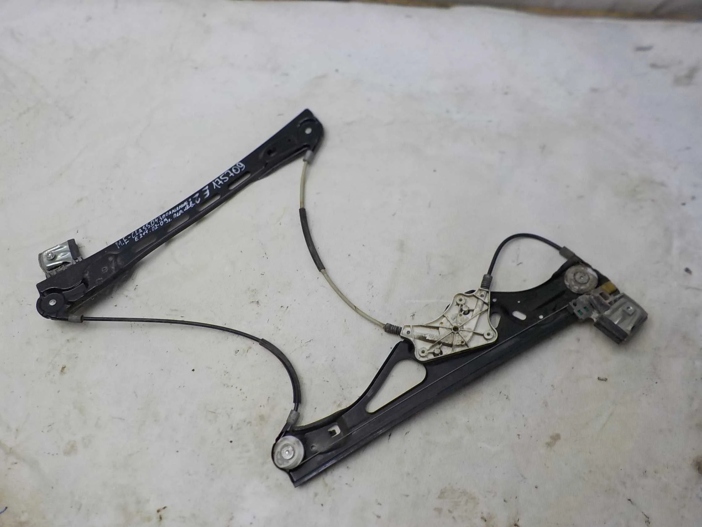 Стеклоподъемник Mercedes-Benz E-класс W211/S211 (2002—2006) Перед Лево