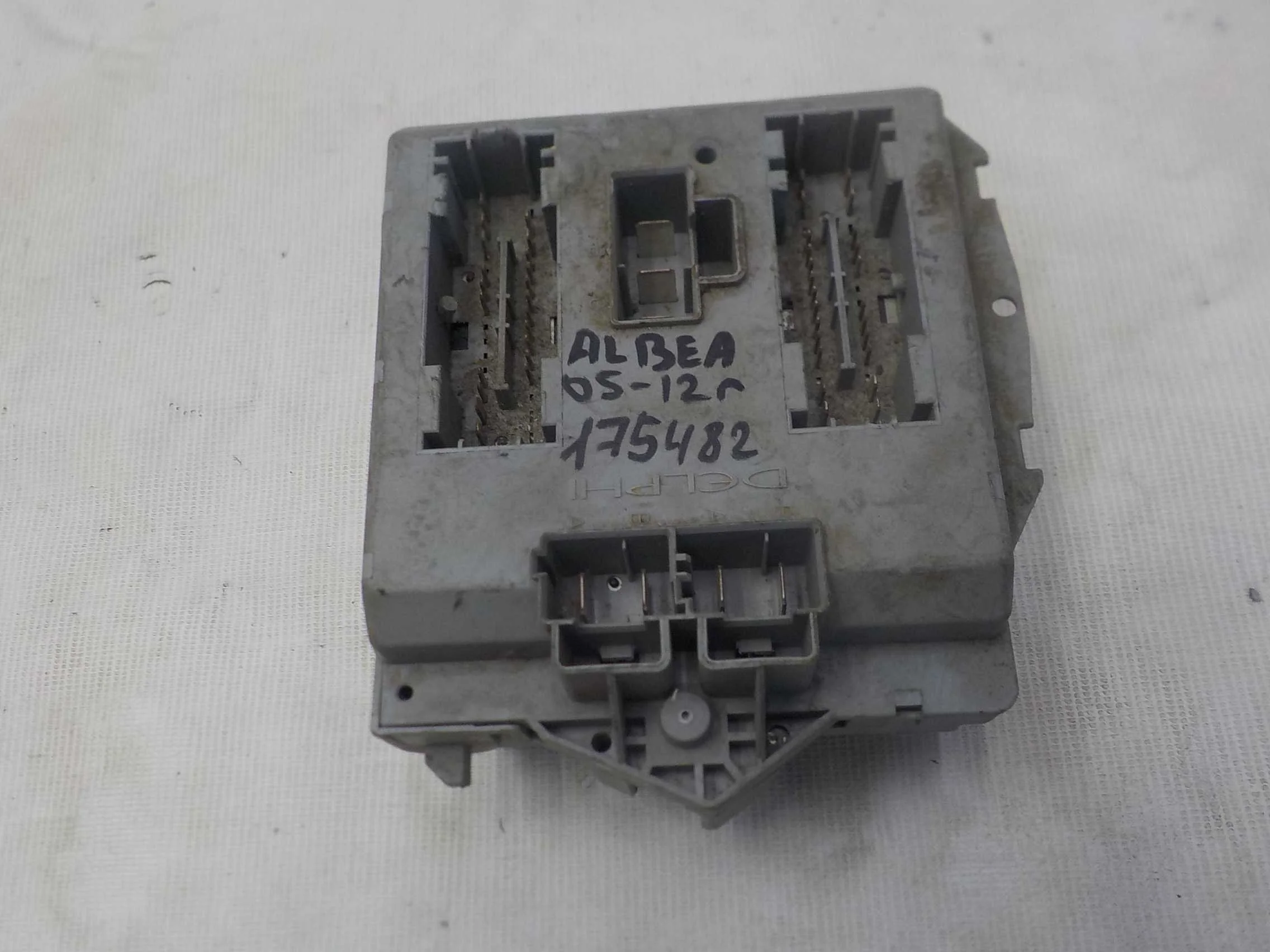 Блок предохранителей FIAT Albea I рестайлинг (2005—2012)