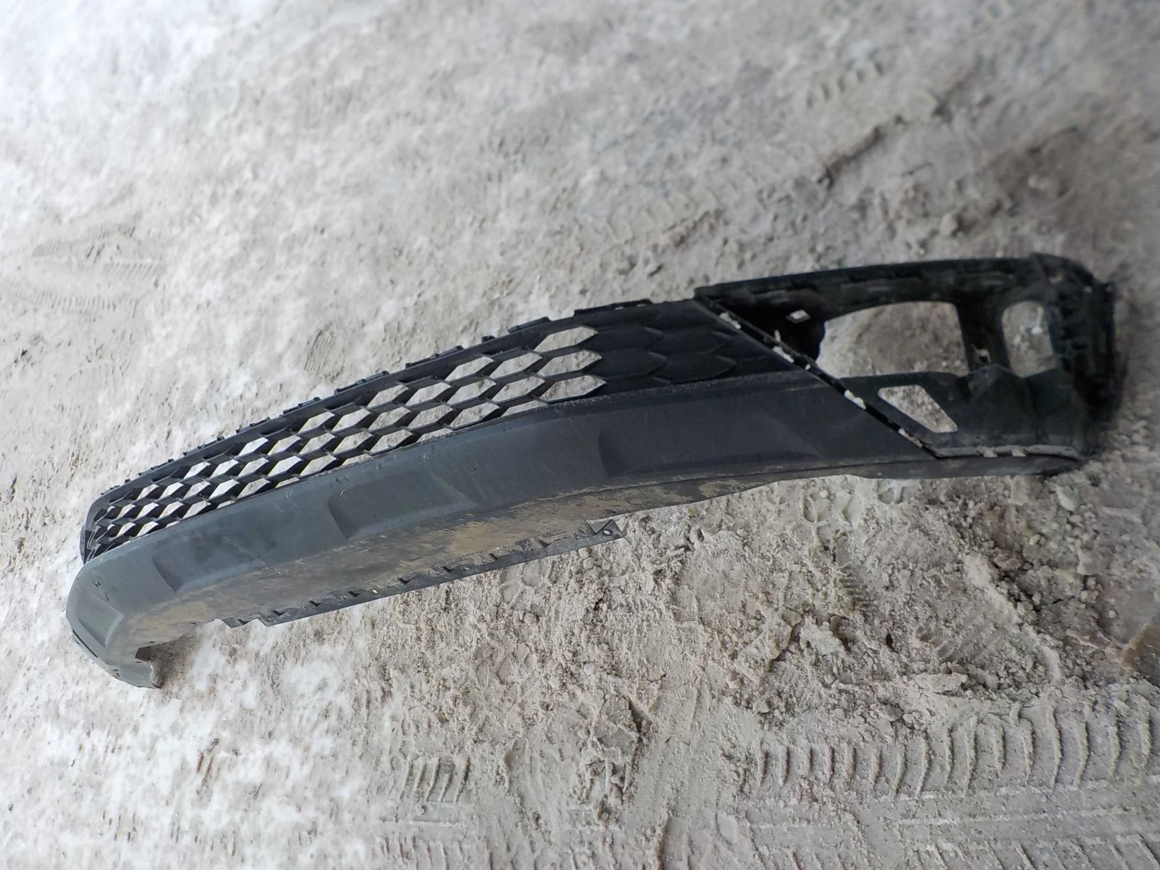 накладка на бампер Volkswagen Tiguan II (2016—2020) Перед