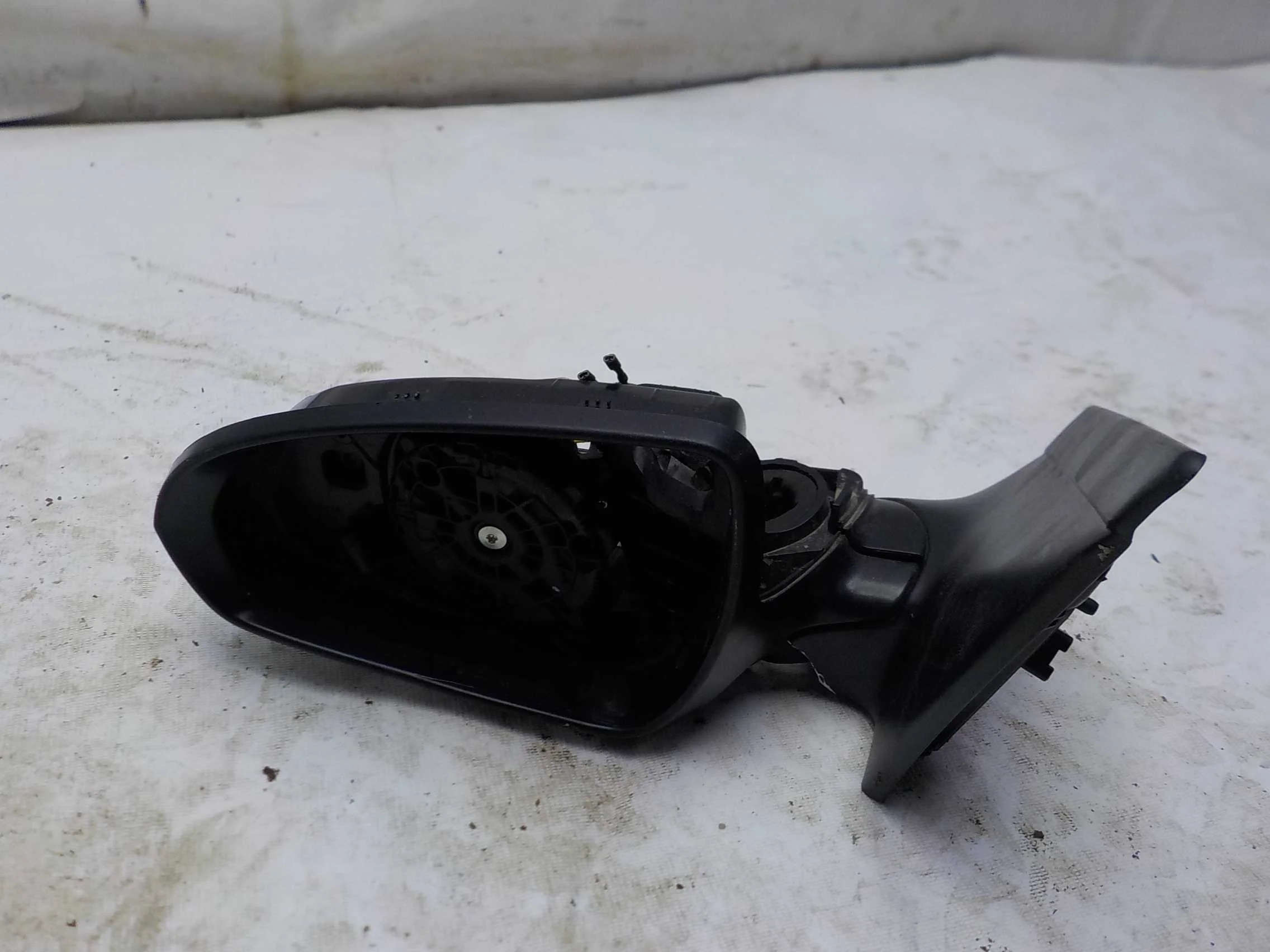 Зеркало Hyundai Solaris II рестайлинг (2020—2025)  Лево