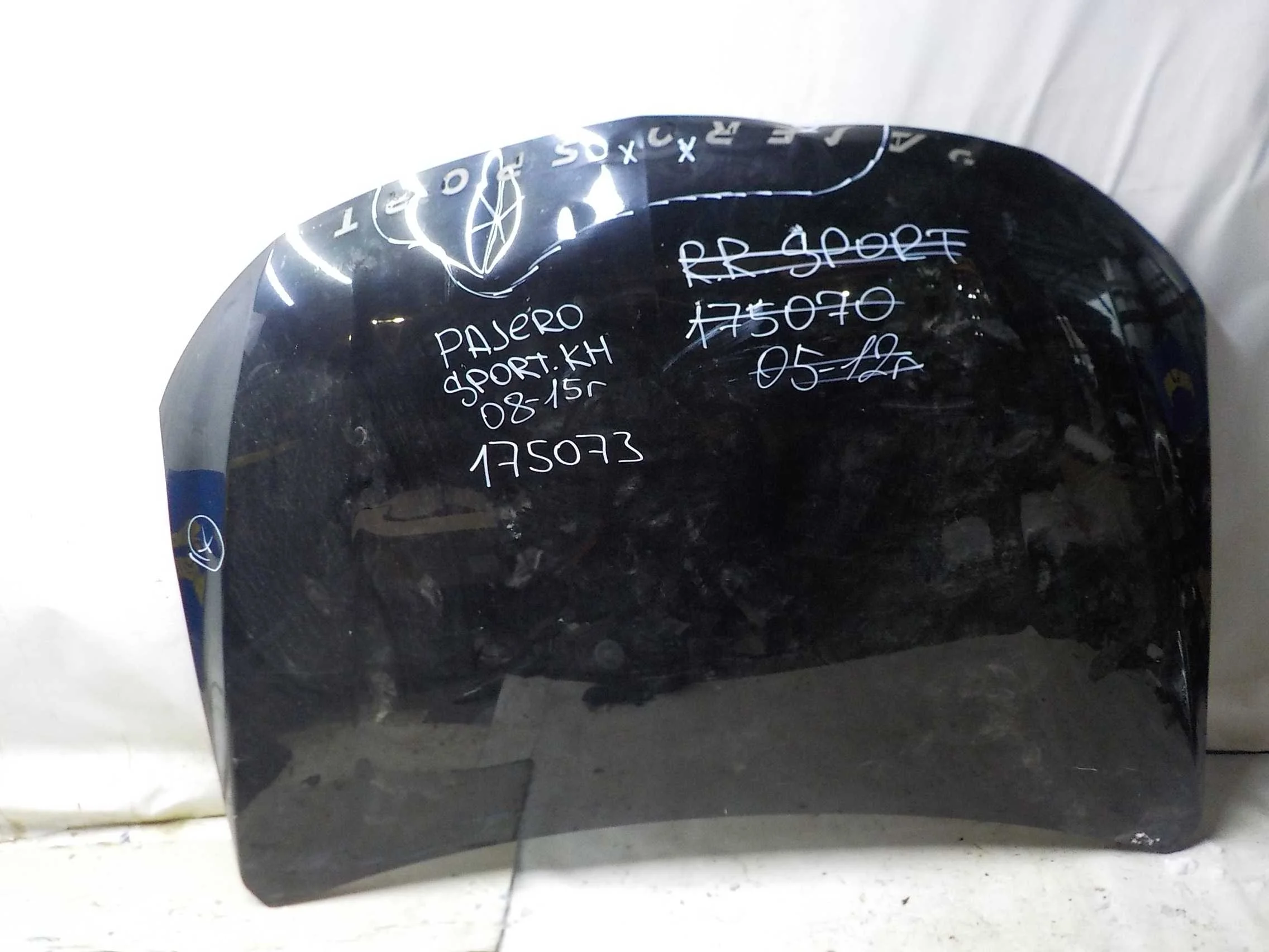 Капот Mitsubishi Pajero Sport III (2015—2021)