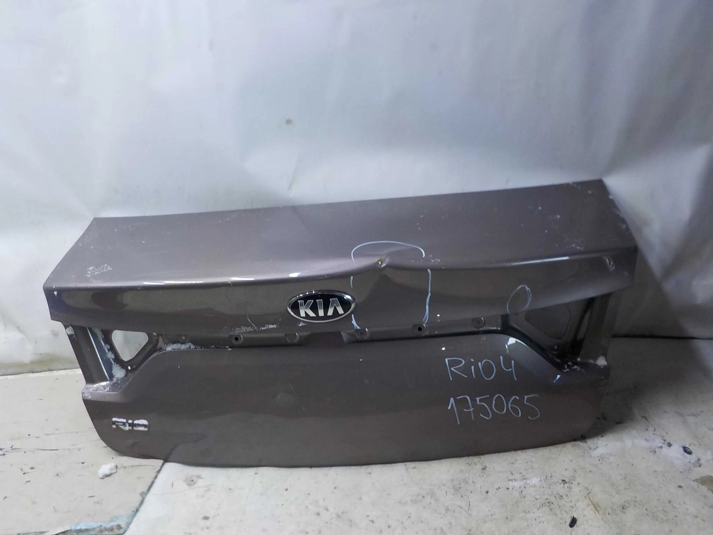 Крышка багажника Kia Rio IV (2017—2020)