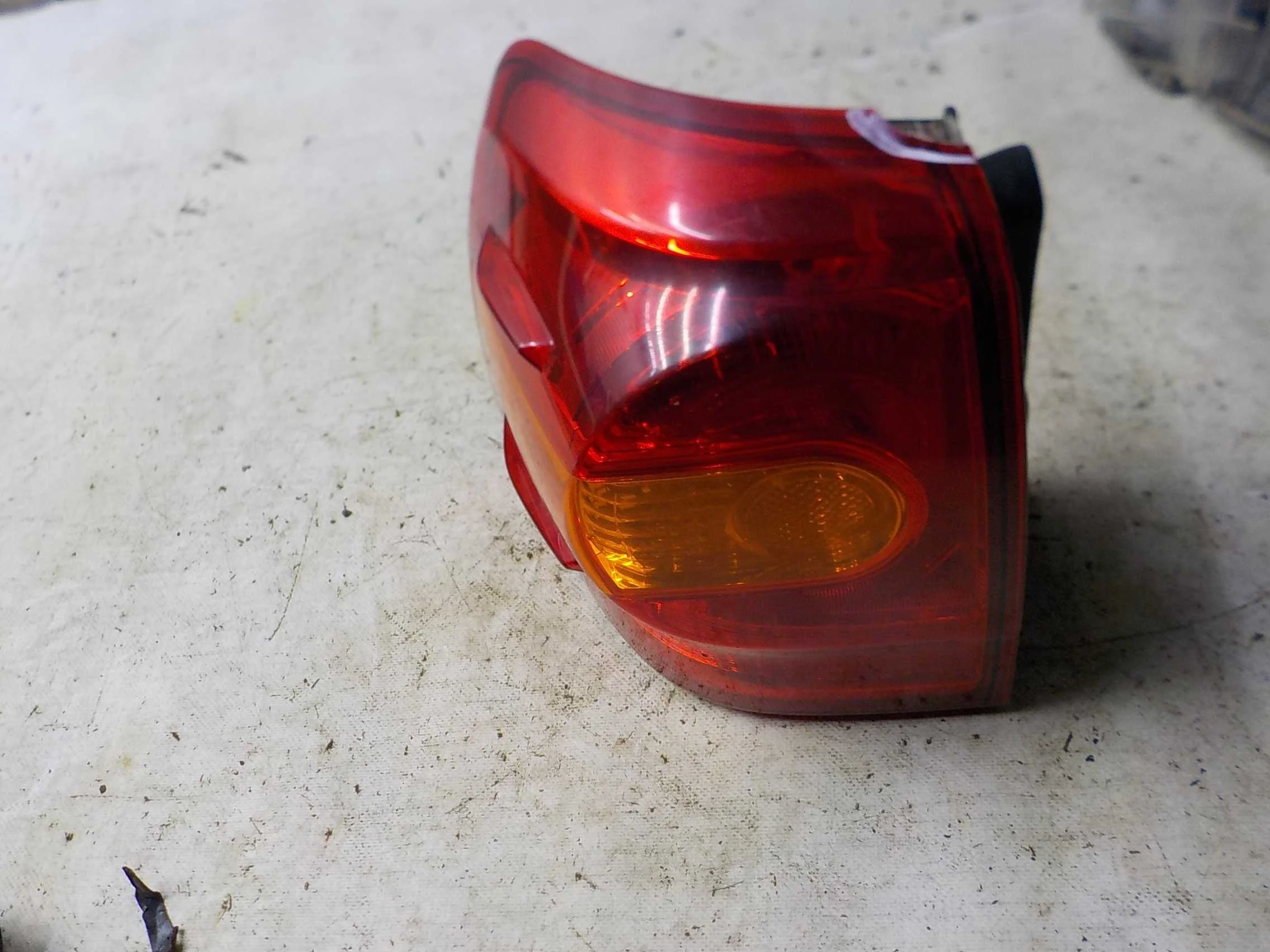 Фонарь Toyota Land Cruiser 200 рестайлинг (2012—2015)  Лево