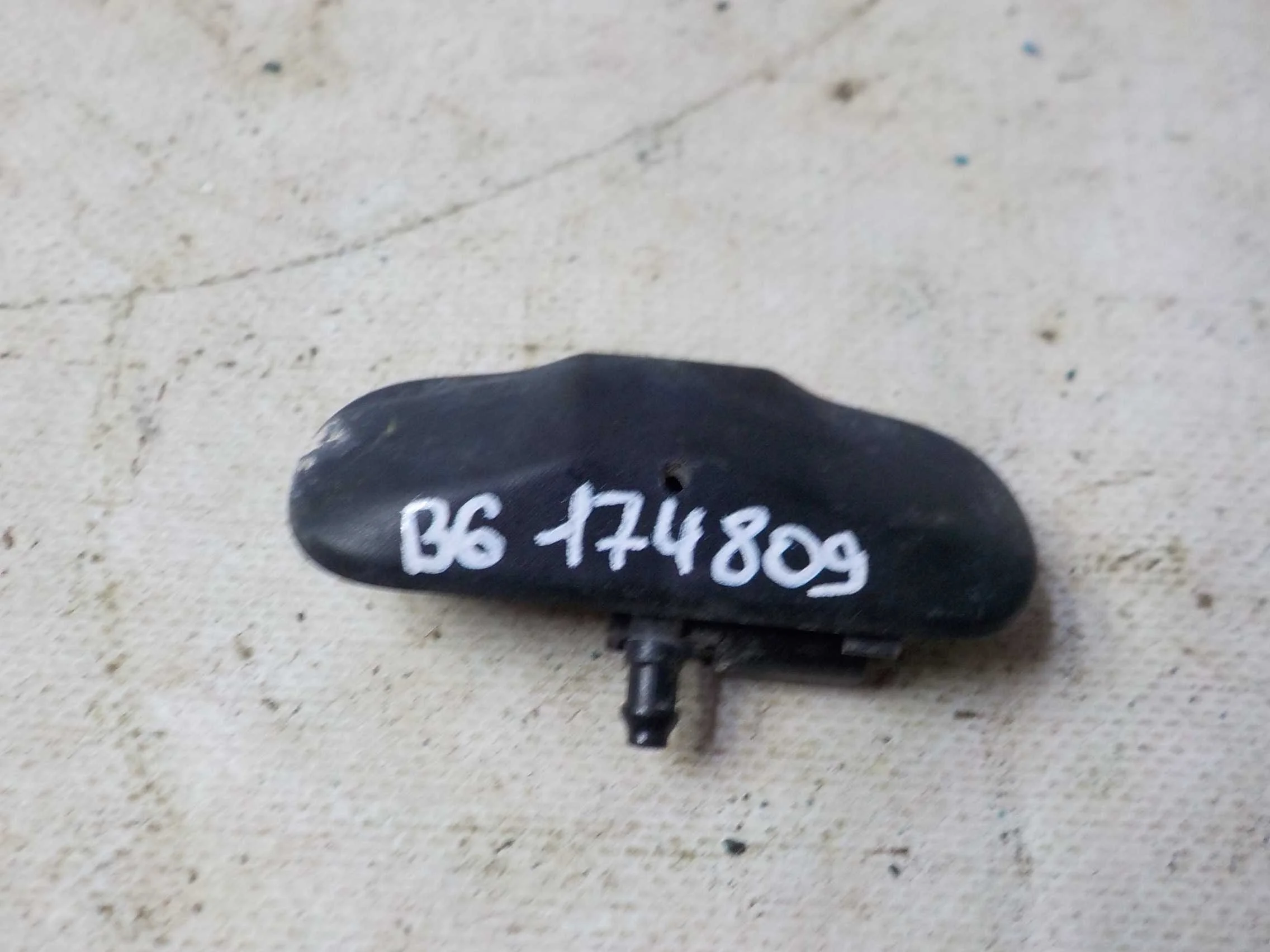 форсунка омывателя Volkswagen Jetta VI (2010—2015)