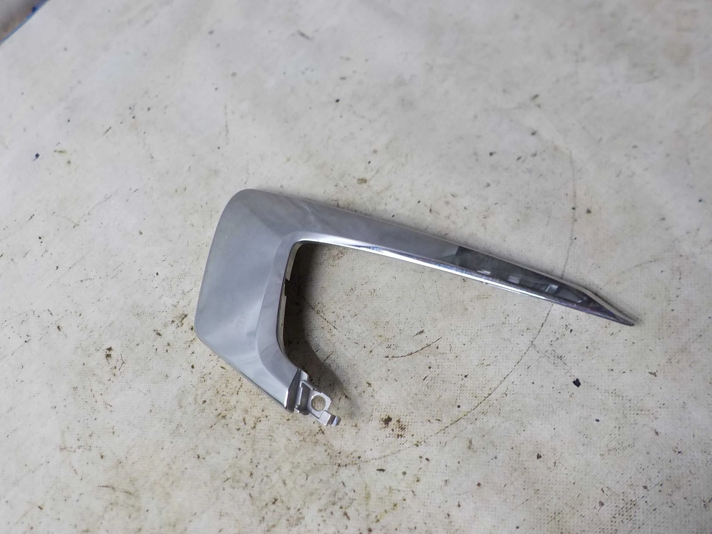 накладка на бампер Mitsubishi ASX I (2010—2013) Перед Лево