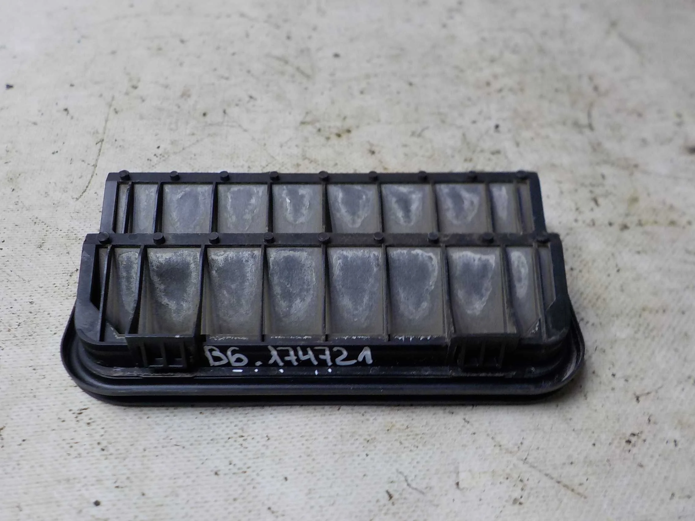 клапан вентиляции Volkswagen Jetta VI (2010—2015)