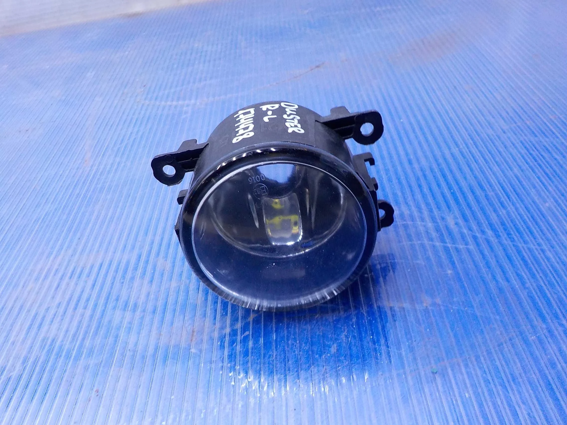 Фара противотуманная Renault Logan I рестайлинг (2009—2015) Перед