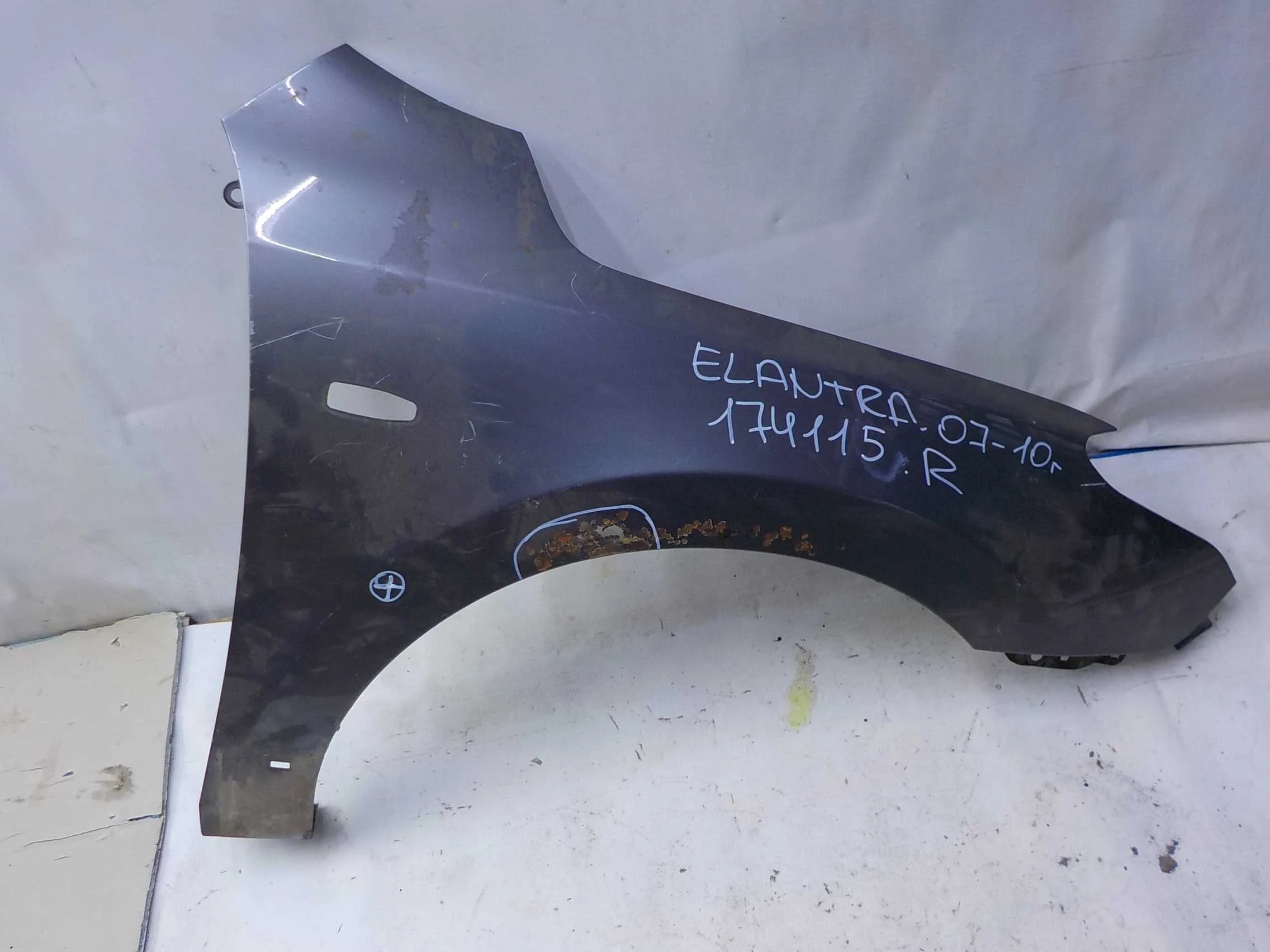 Крыло Hyundai i30 I (2007—2010) Перед Право