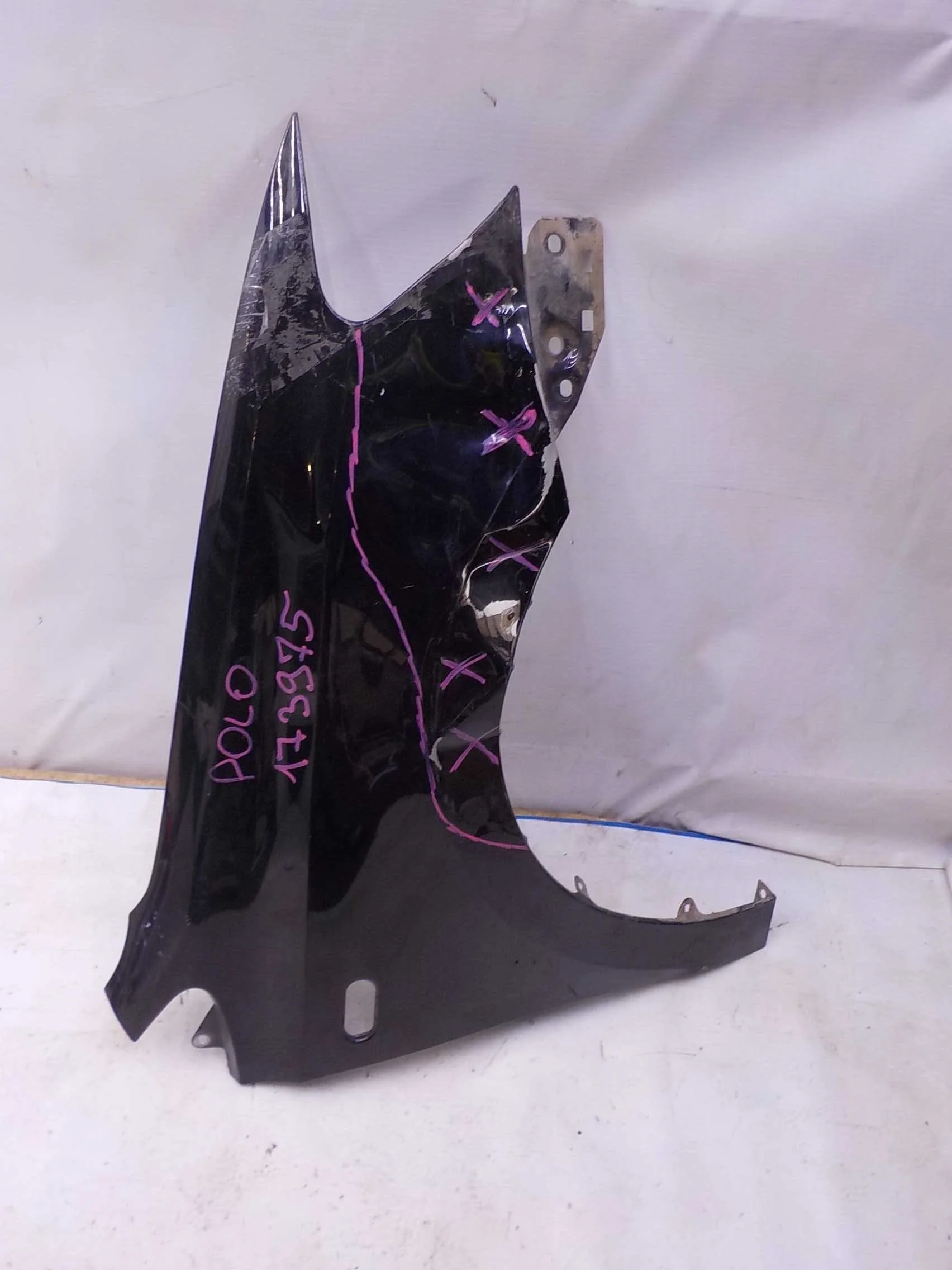 Крыло Volkswagen Polo V (2009—2015)
