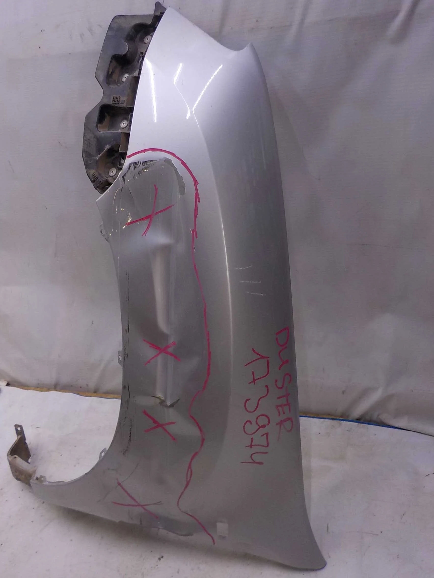 Крыло Renault Duster I (2010—2015) Перед Лево