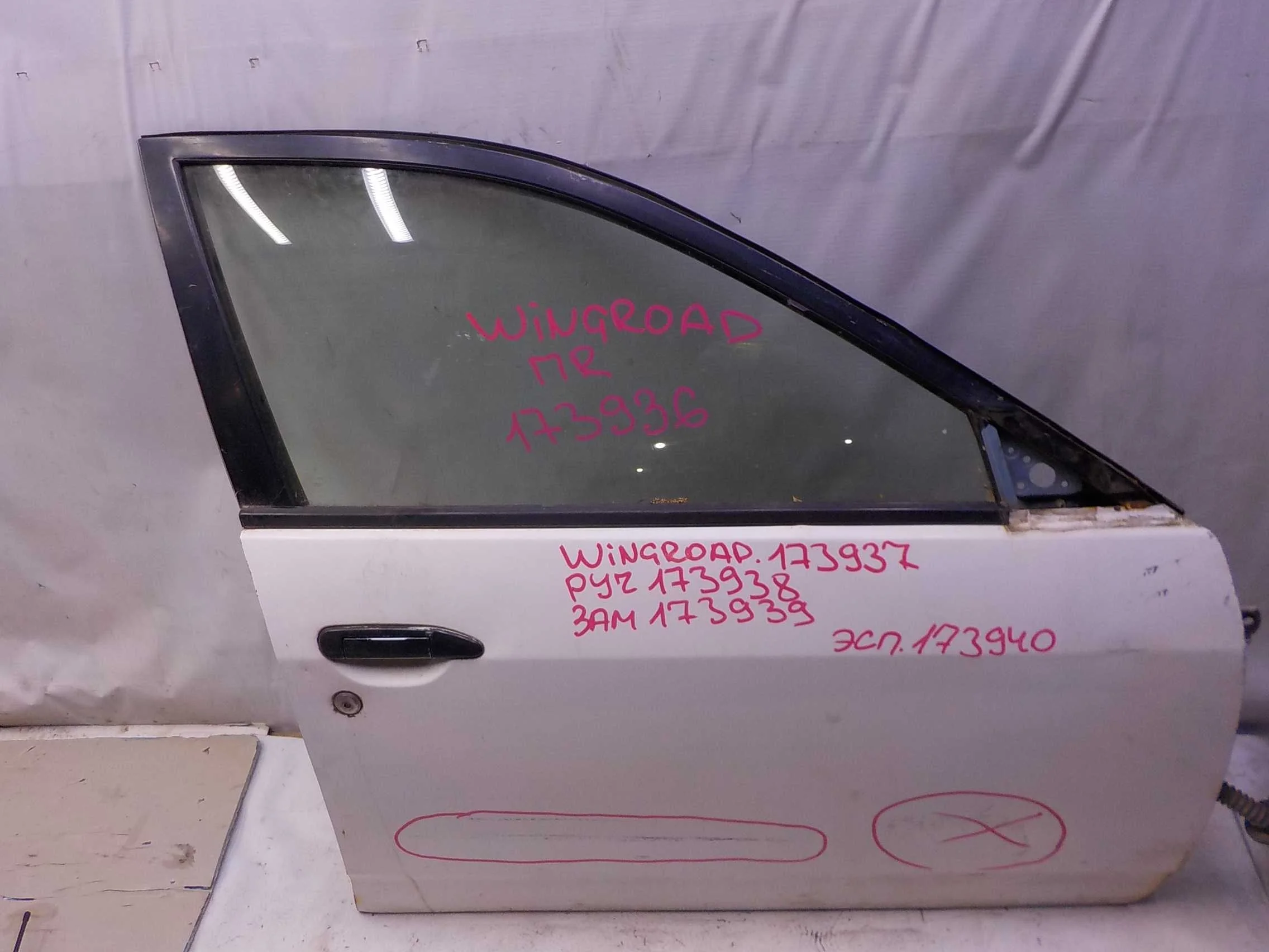 Дверь Nissan Wingroad Y11 (1999—2001) Перед Право