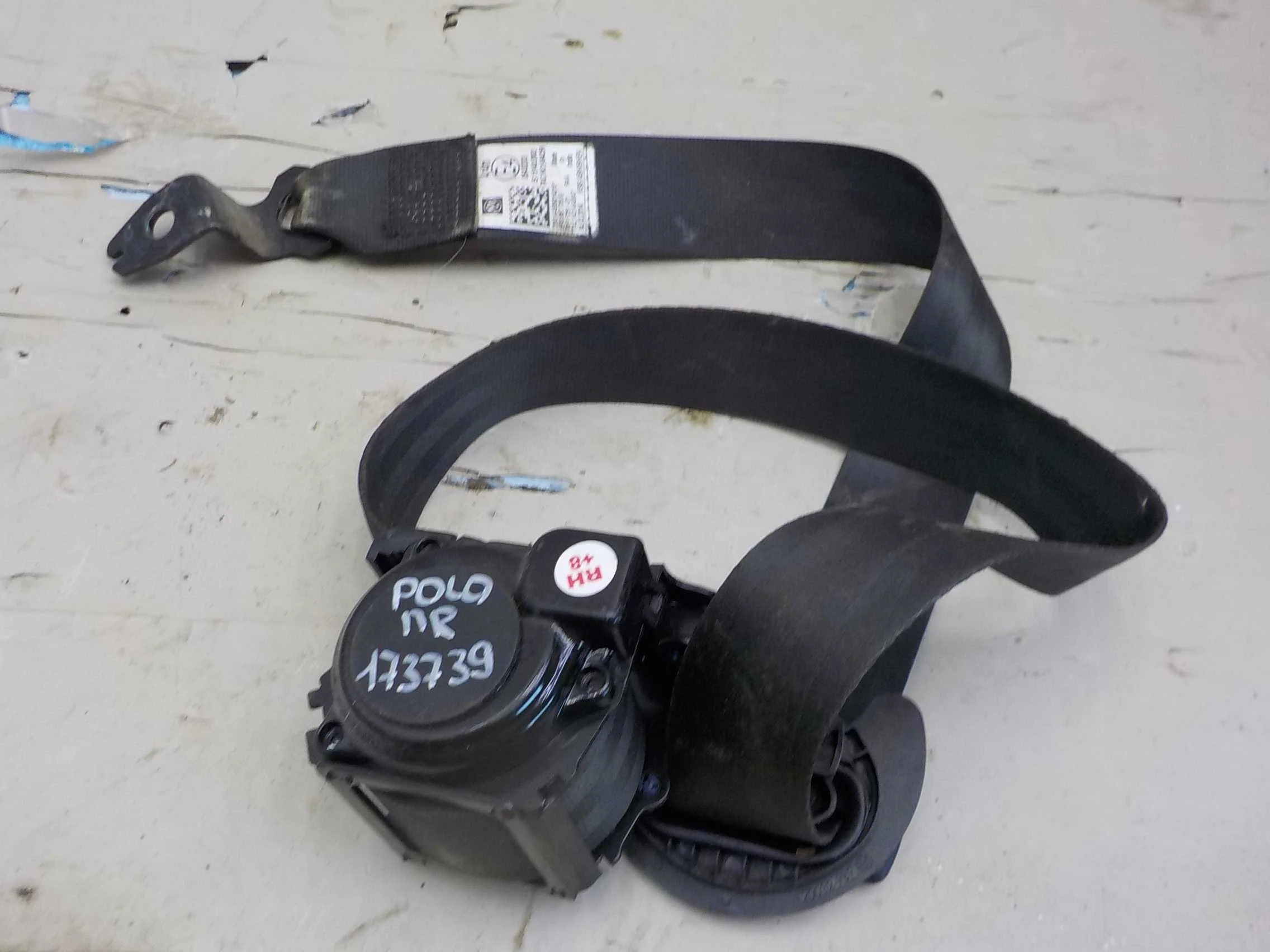 Ремень безопасности Volkswagen Polo V (2009—2015) Перед Право