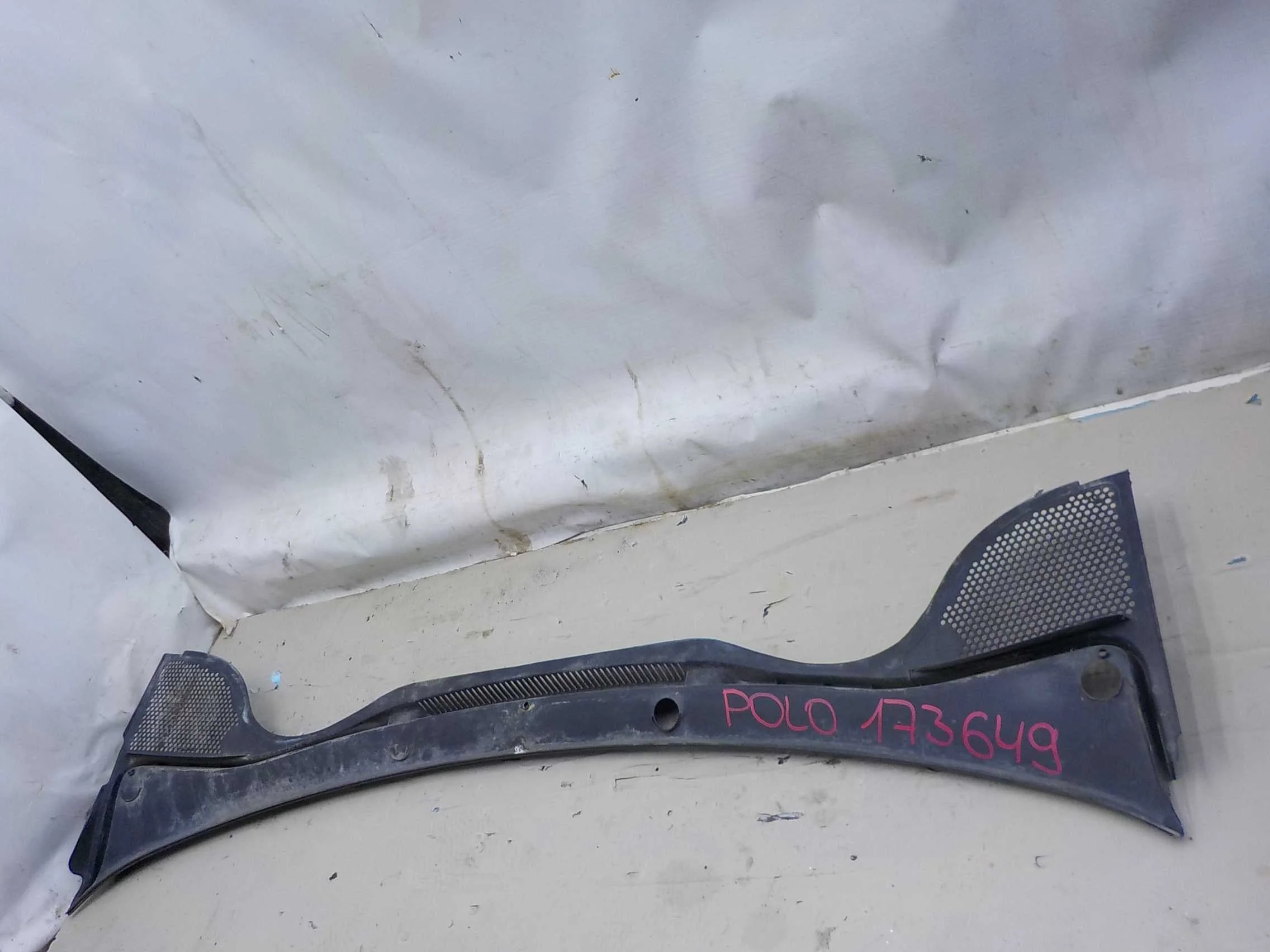 жабо Volkswagen Polo V (2009—2015)