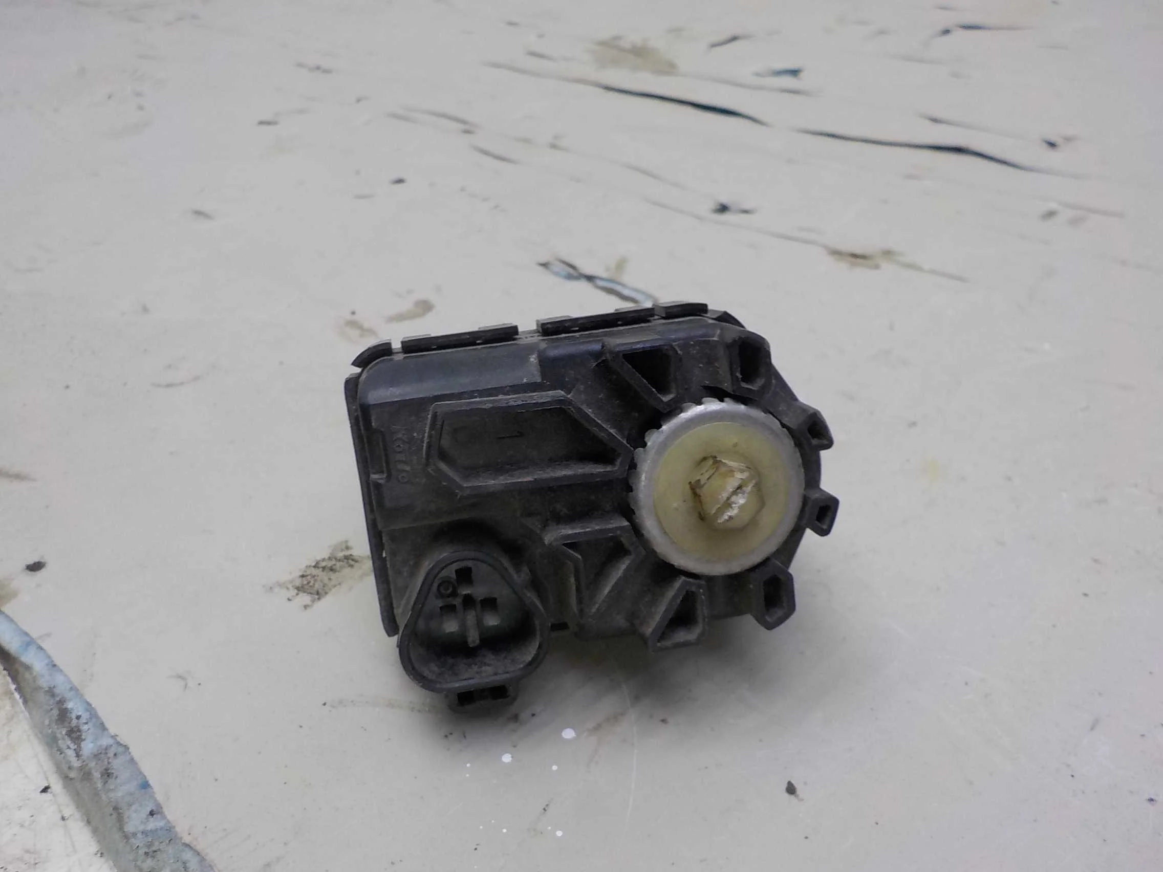 Корректор фары Toyota Land Cruiser 200 (2007—2012)