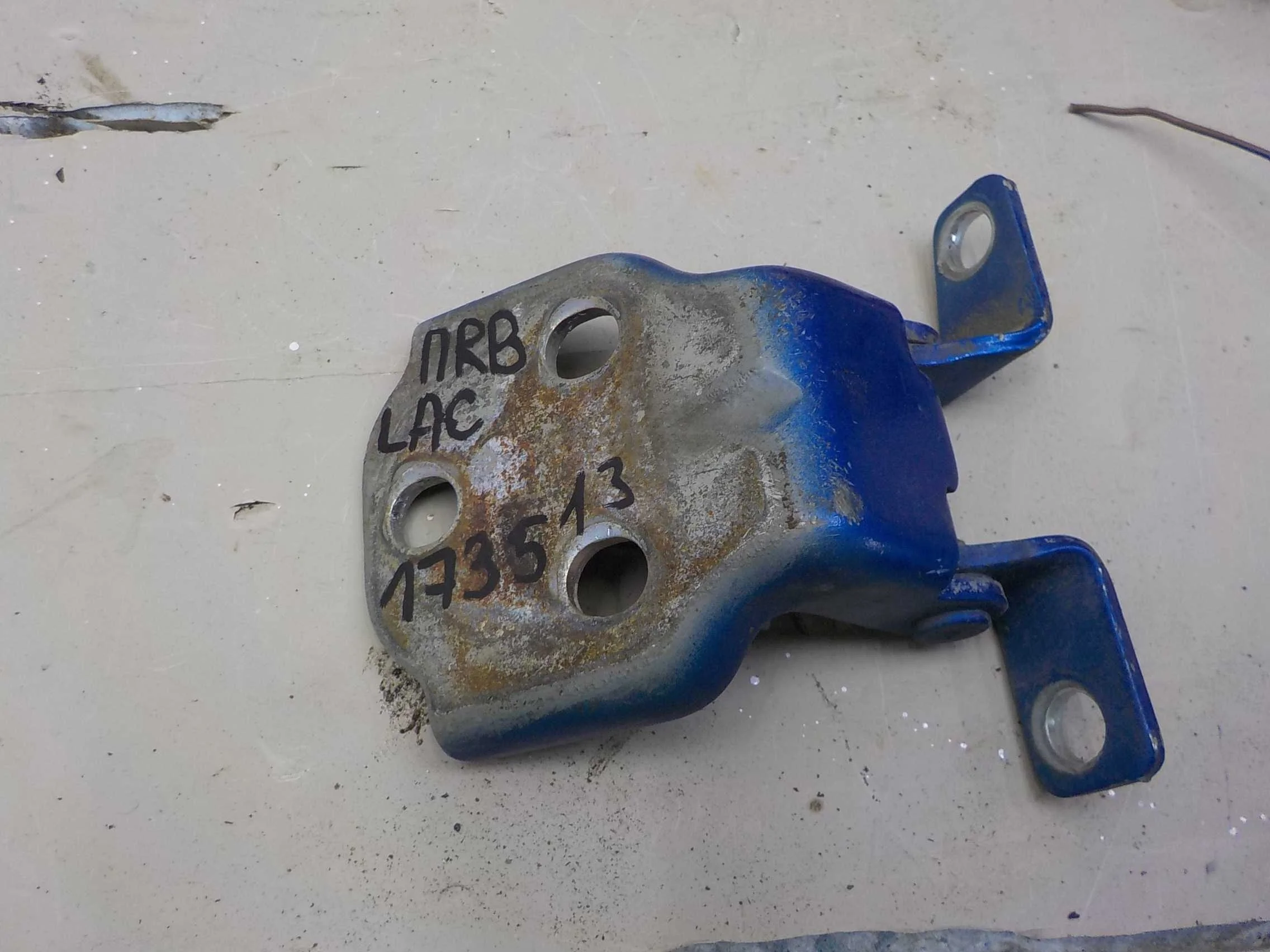 Петля двери Chevrolet Lacetti I (2004—2013)