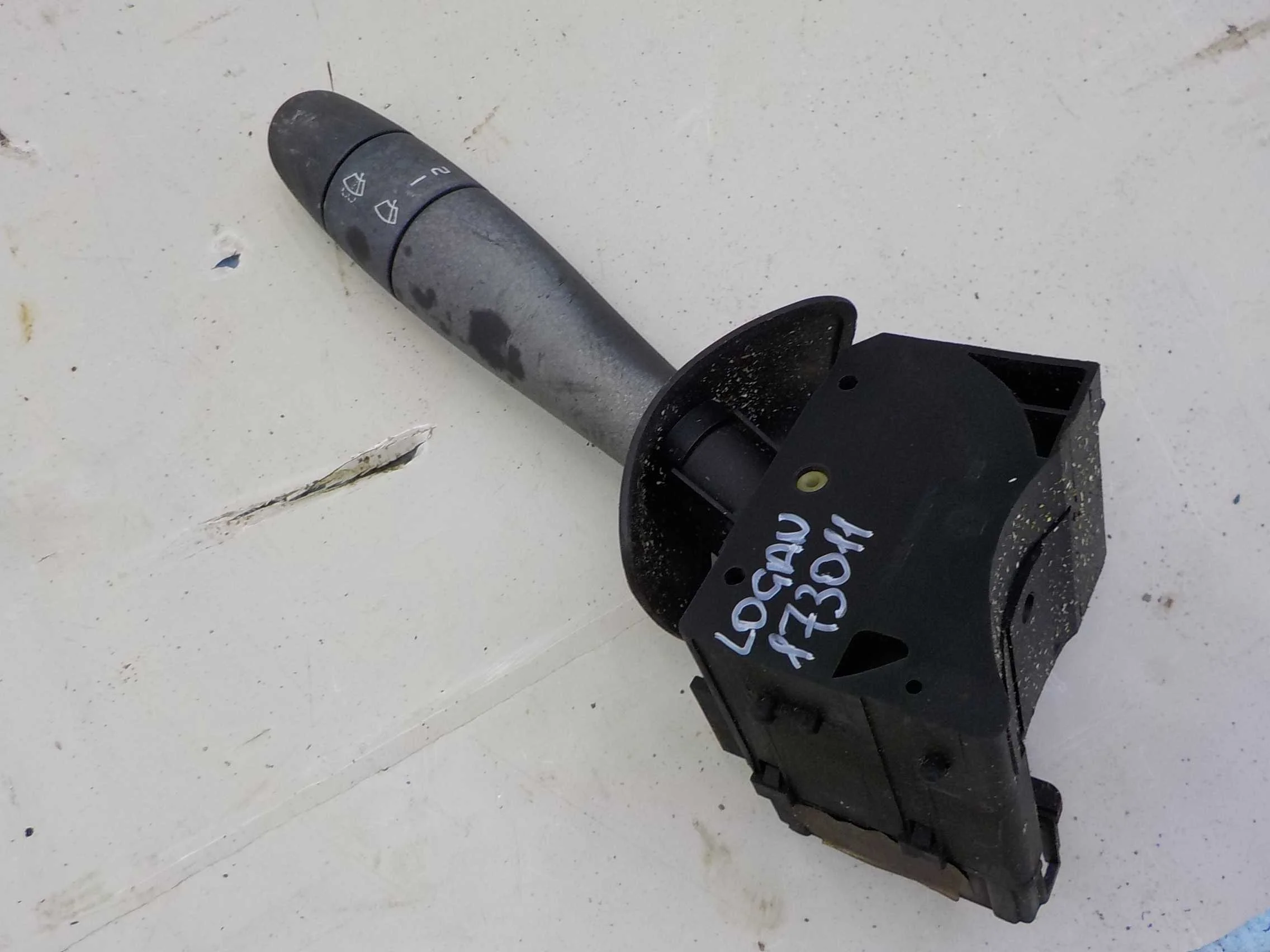 подрулевой переключатель Renault Logan I рестайлинг (2009—2015)  Право