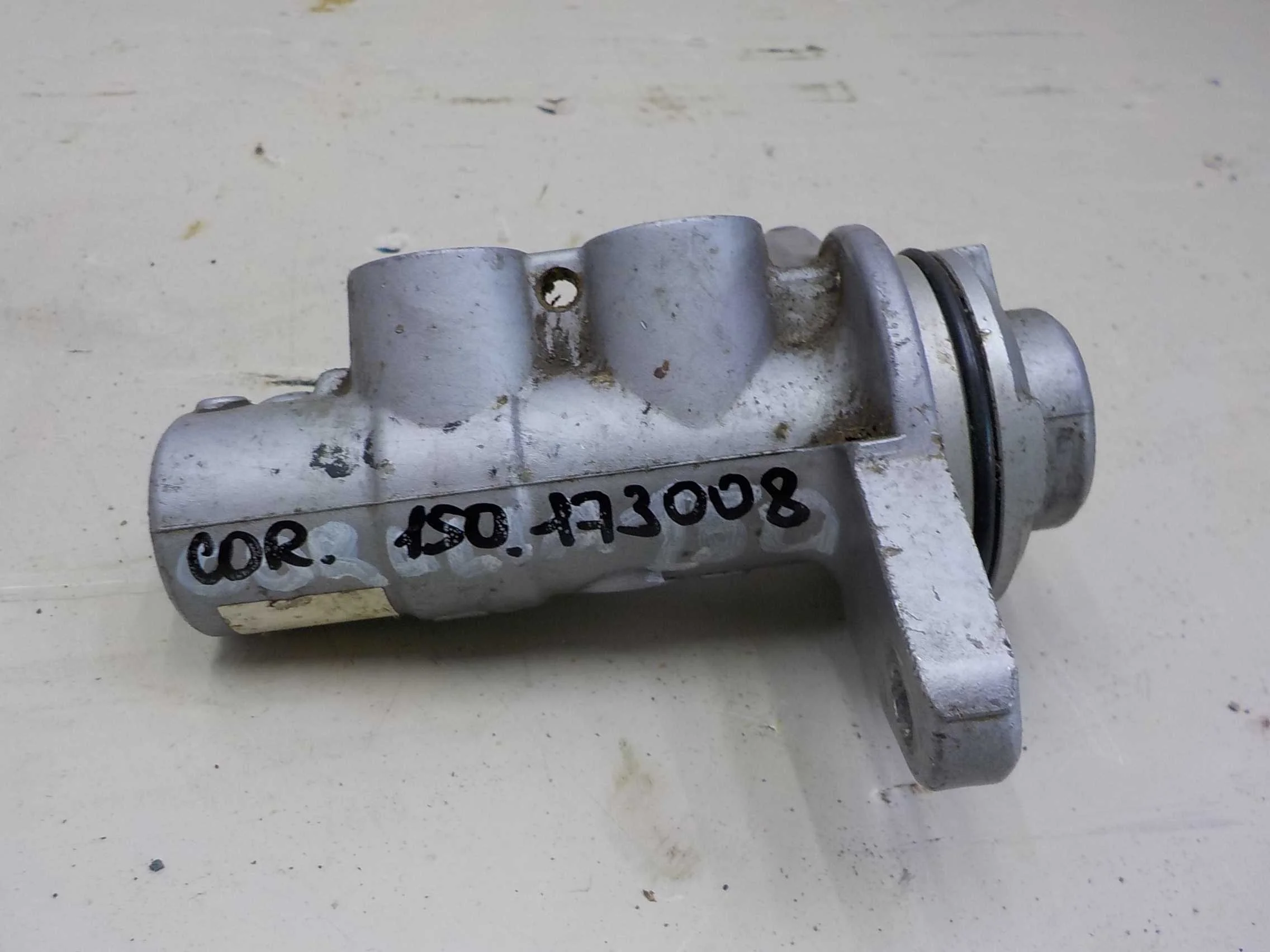 тормозной цилиндр Toyota Corolla X (2006—2010)